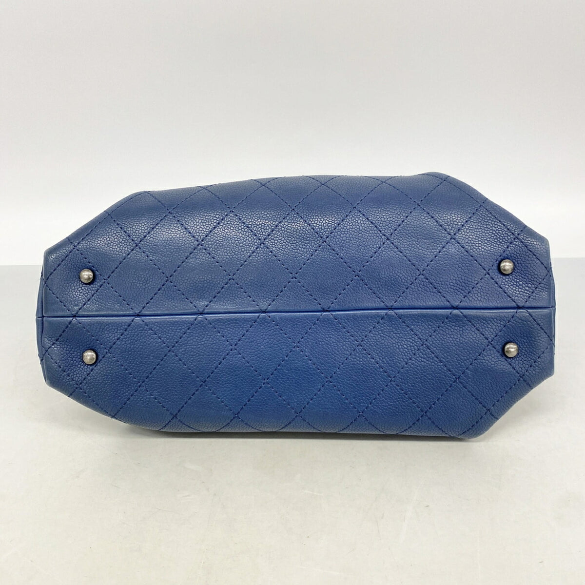 Chanel Blue Grained Calfskin Handbag (Pre-Owned)