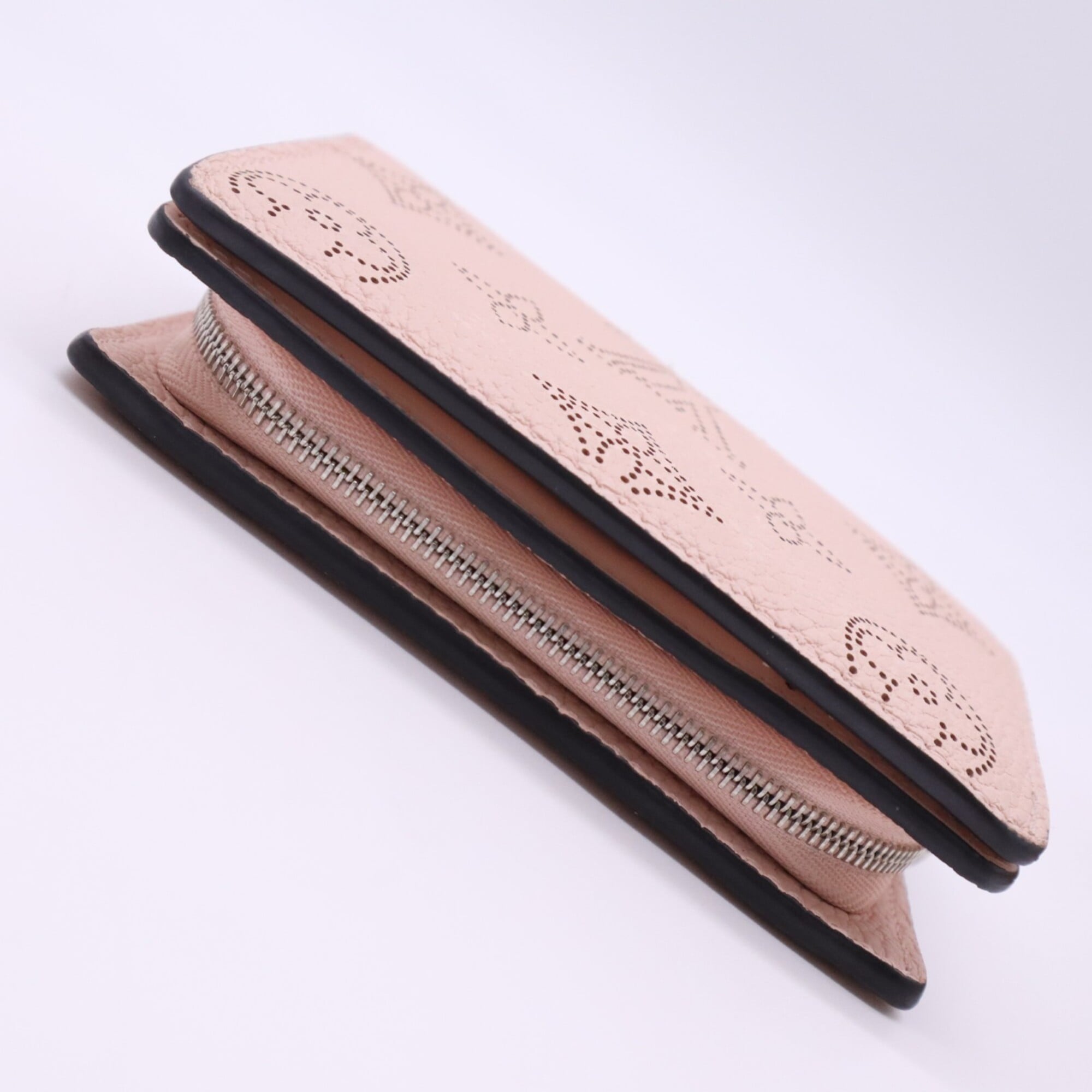 Louis Vuitton Mahina Pink Leather Wallet (Bi-Fold) (Pre-Owned)