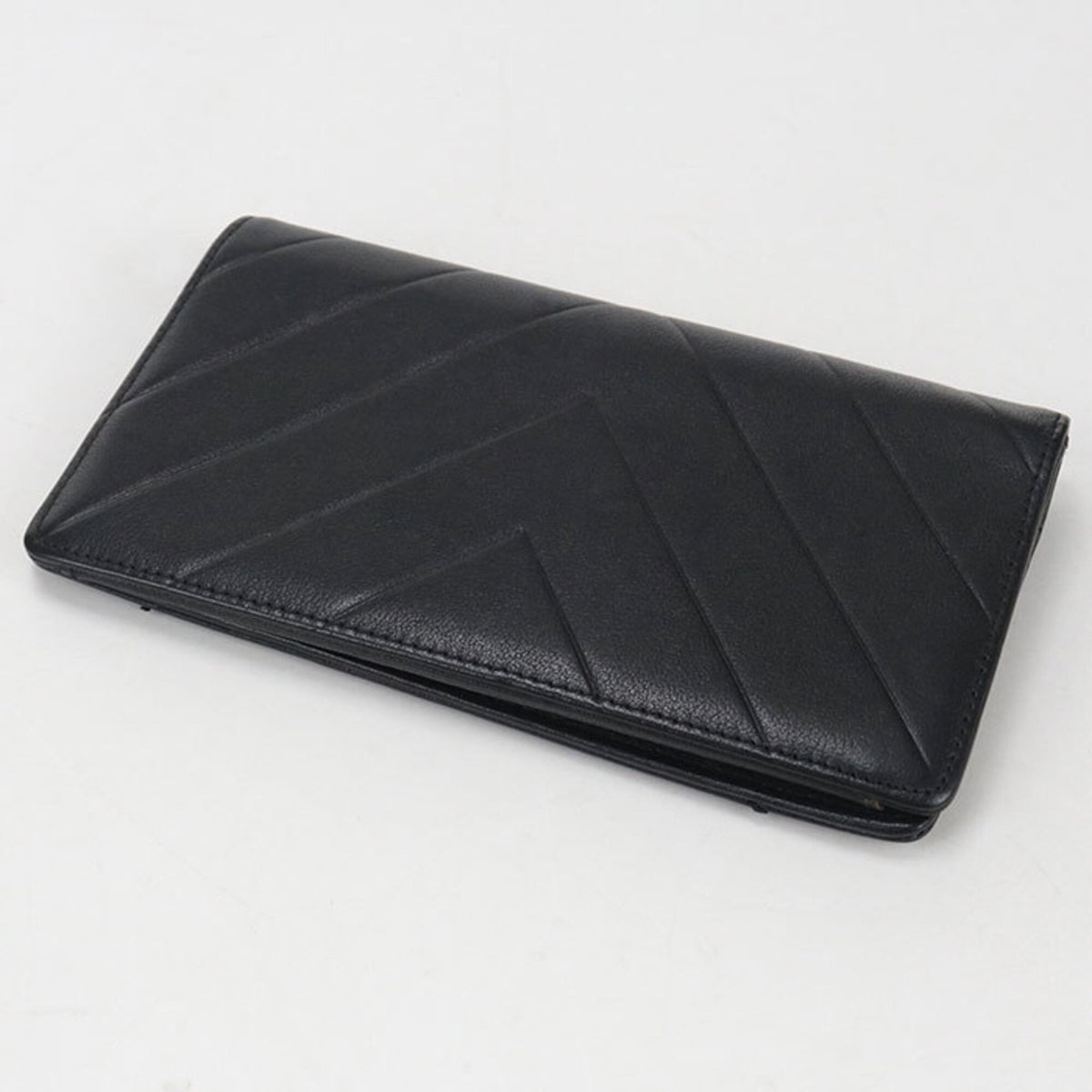 Chanel Black Leather Long Wallet (Bi-Fold) (Pre-Owned)