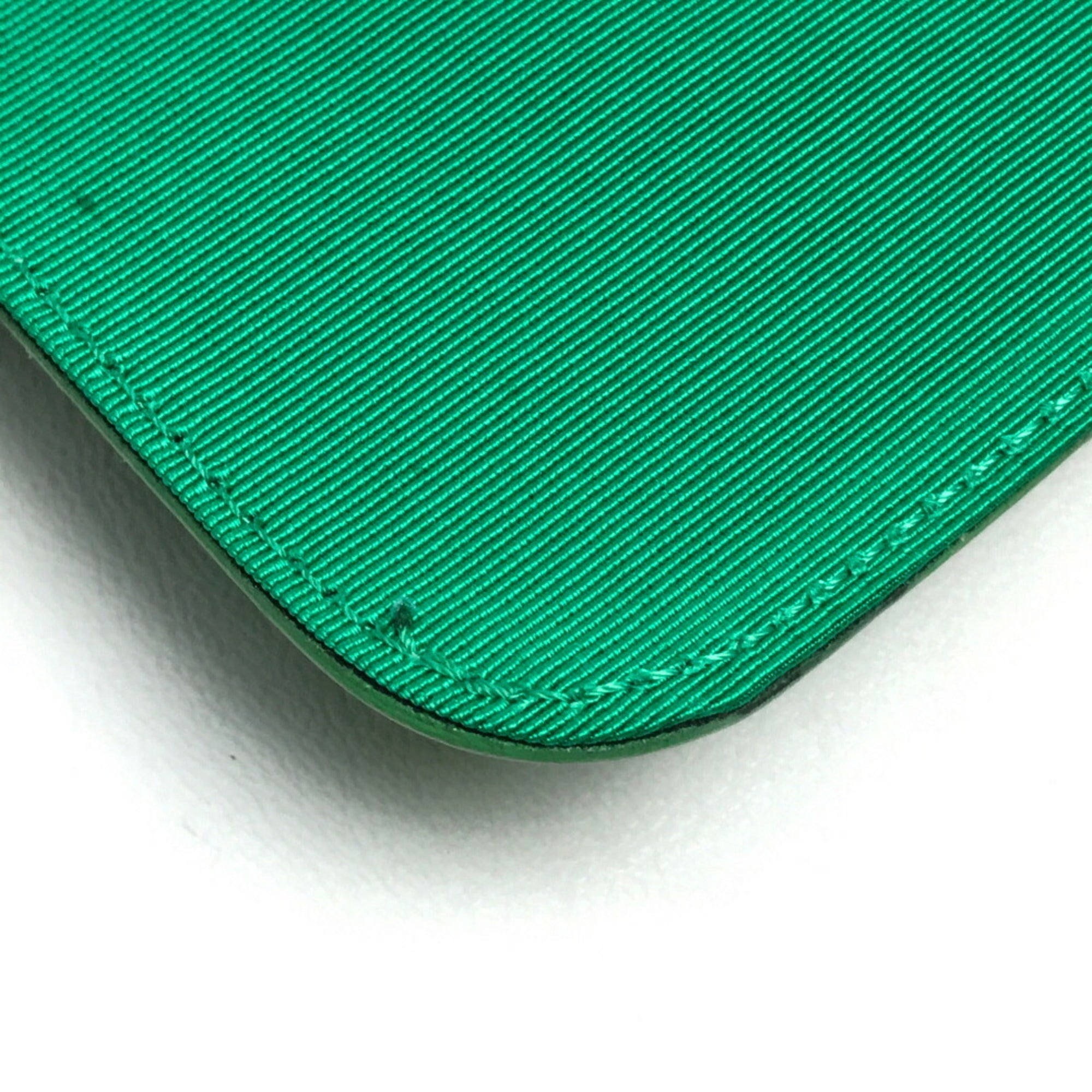 Valentino Green Patent Leather Clutch Bag (Pre-Owned)