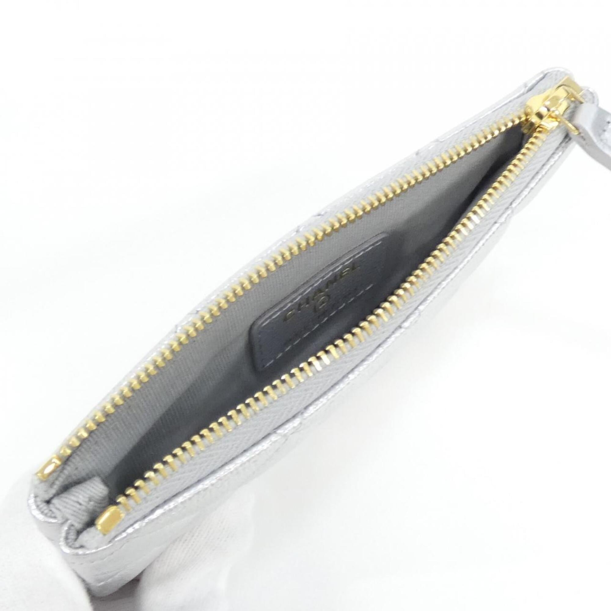 Chanel Silver Grained Calfskin Pouch (Pre-Owned)