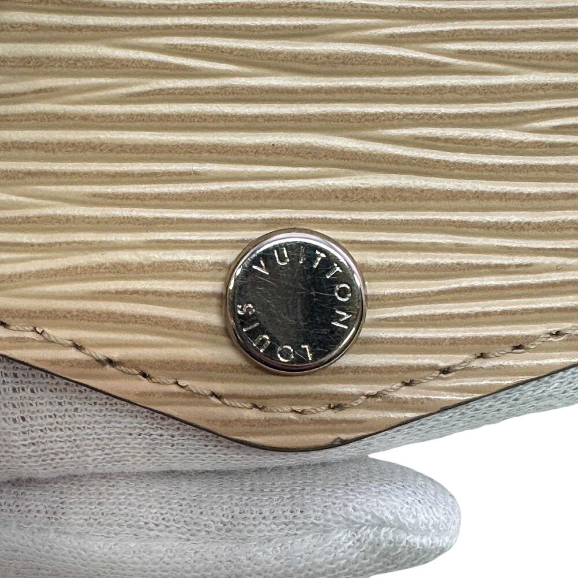 Louis Vuitton Beige Leather (Pre-Owned)