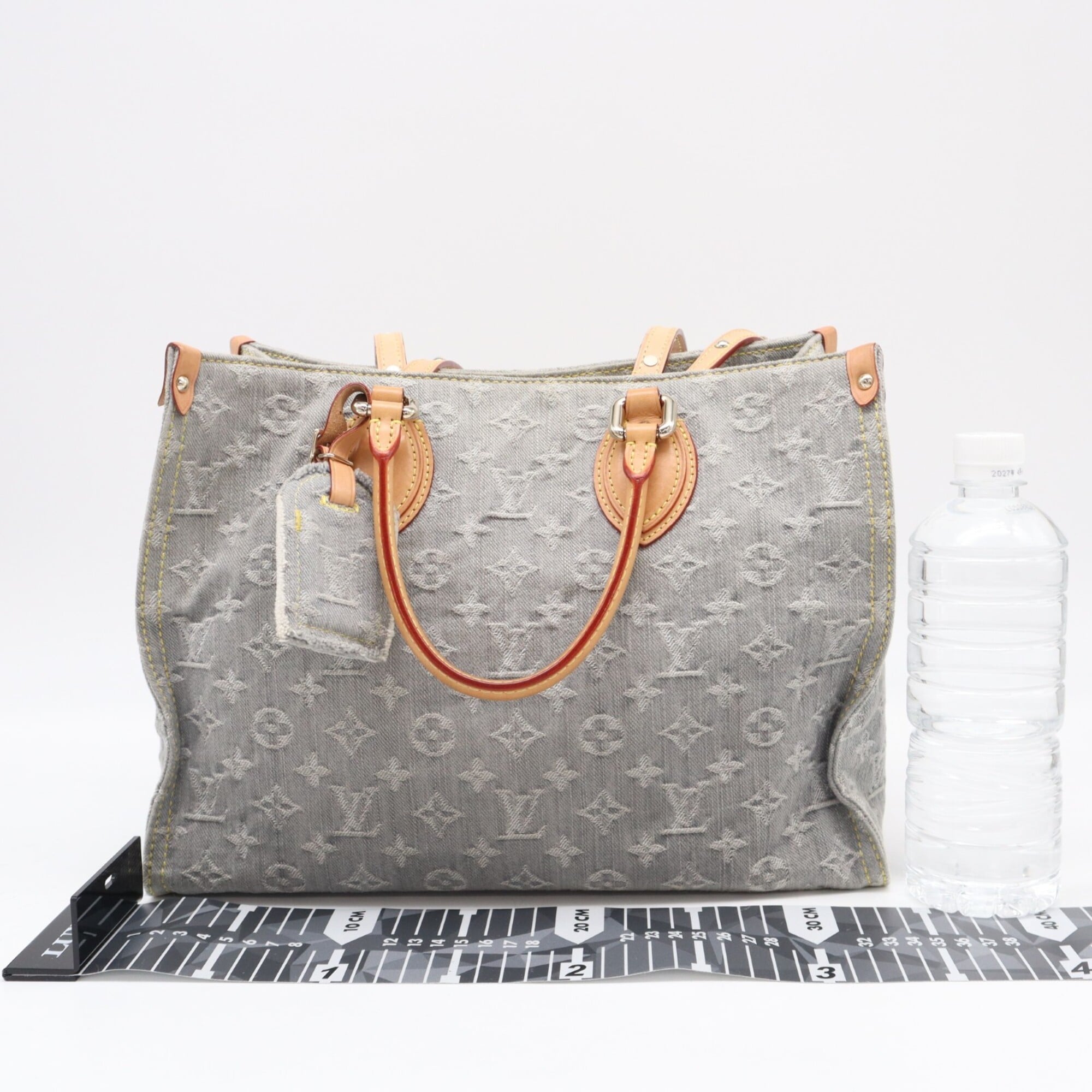 Louis Vuitton Beige Blue Cotton Handbag (Pre-Owned)