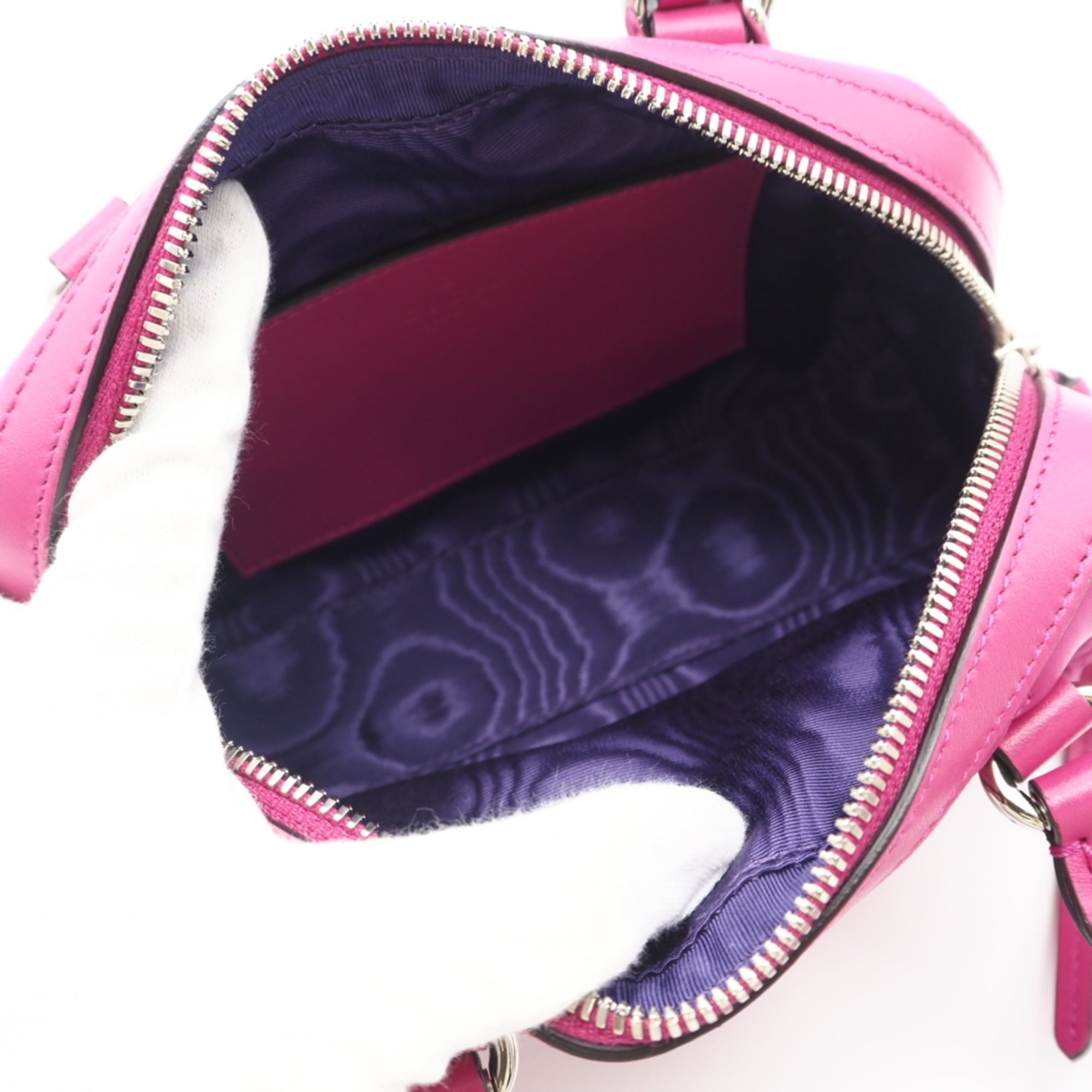 Gucci Pink Nylon Handbag (Pre-Owned)