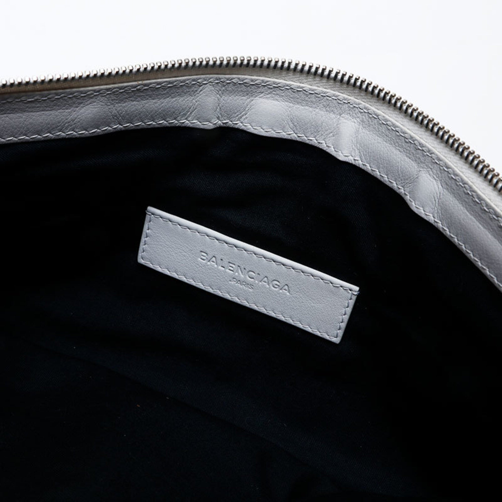 Balenciaga White Leather Clutch Bag (Pre-Owned)