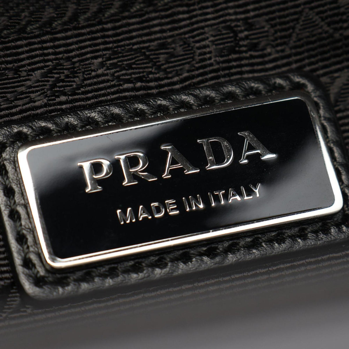 Prada Black Leather Handbag Tote Bag (Pre-Owned)