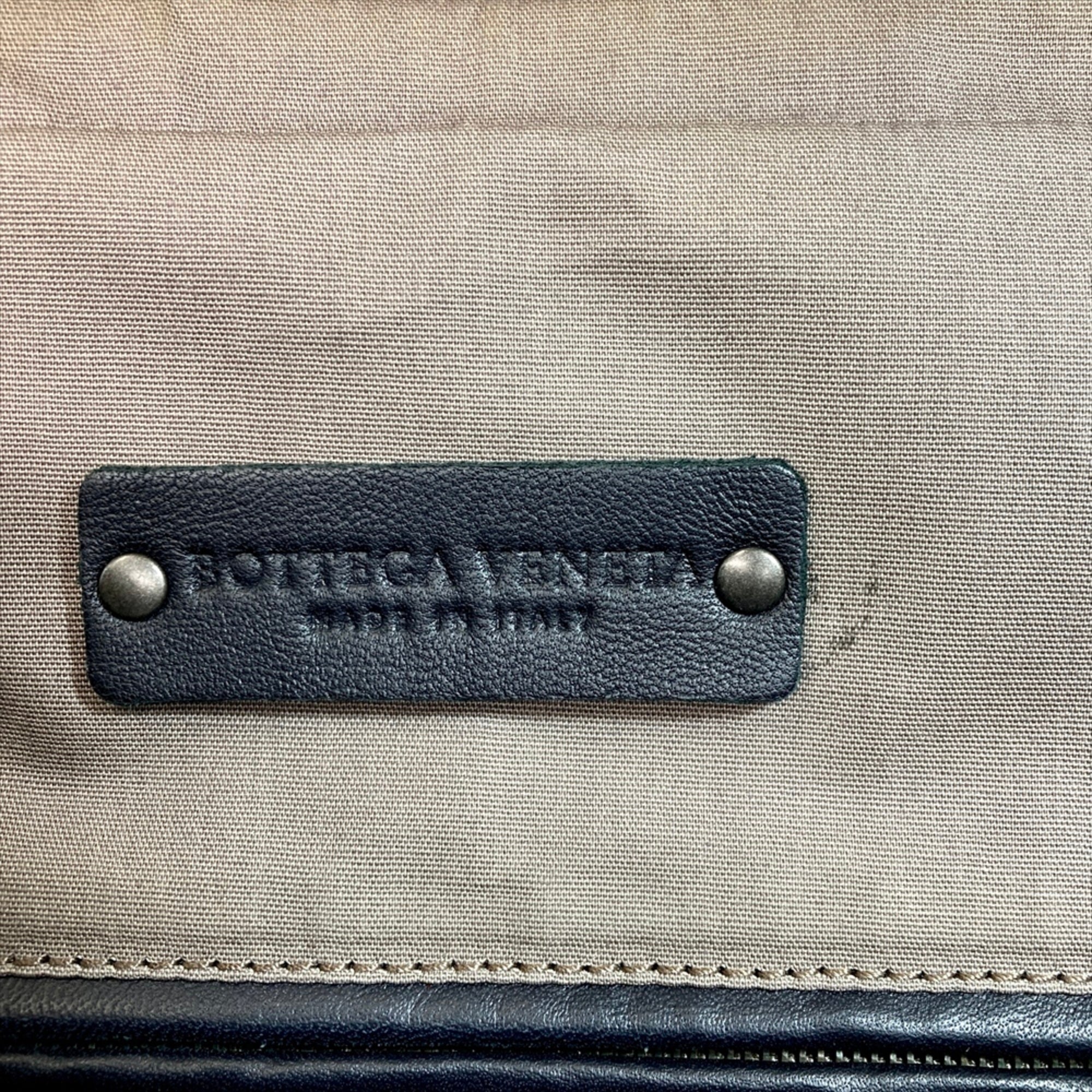 Bottega Veneta Intrecciato Navy Leather Briefcase (Pre-Owned)