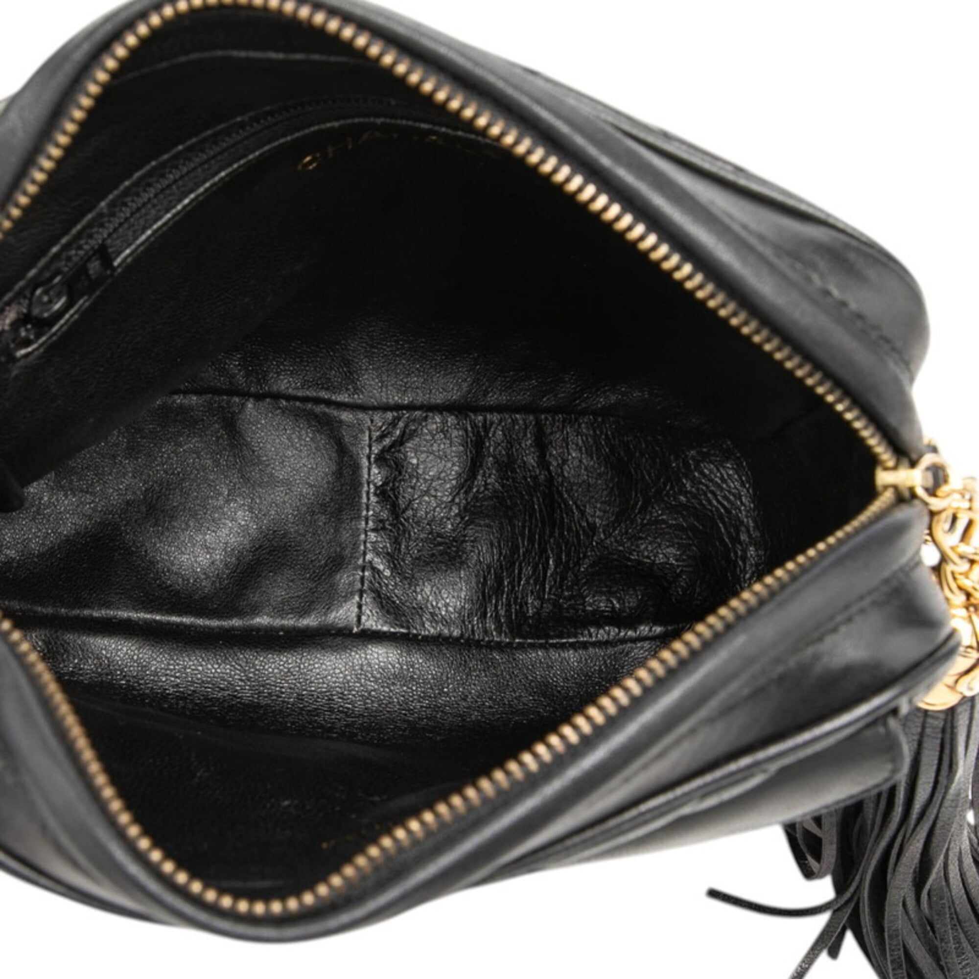 Chanel Black Leather Shoulder Bag (Pre-Owned)