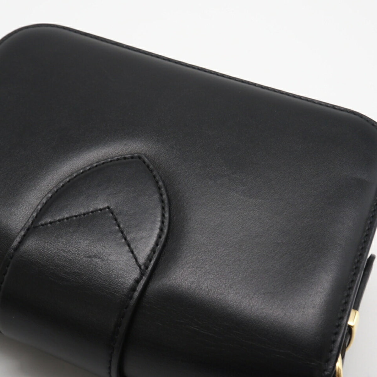 Louis Vuitton Black Leather Shoulder Bag (Pre-Owned)