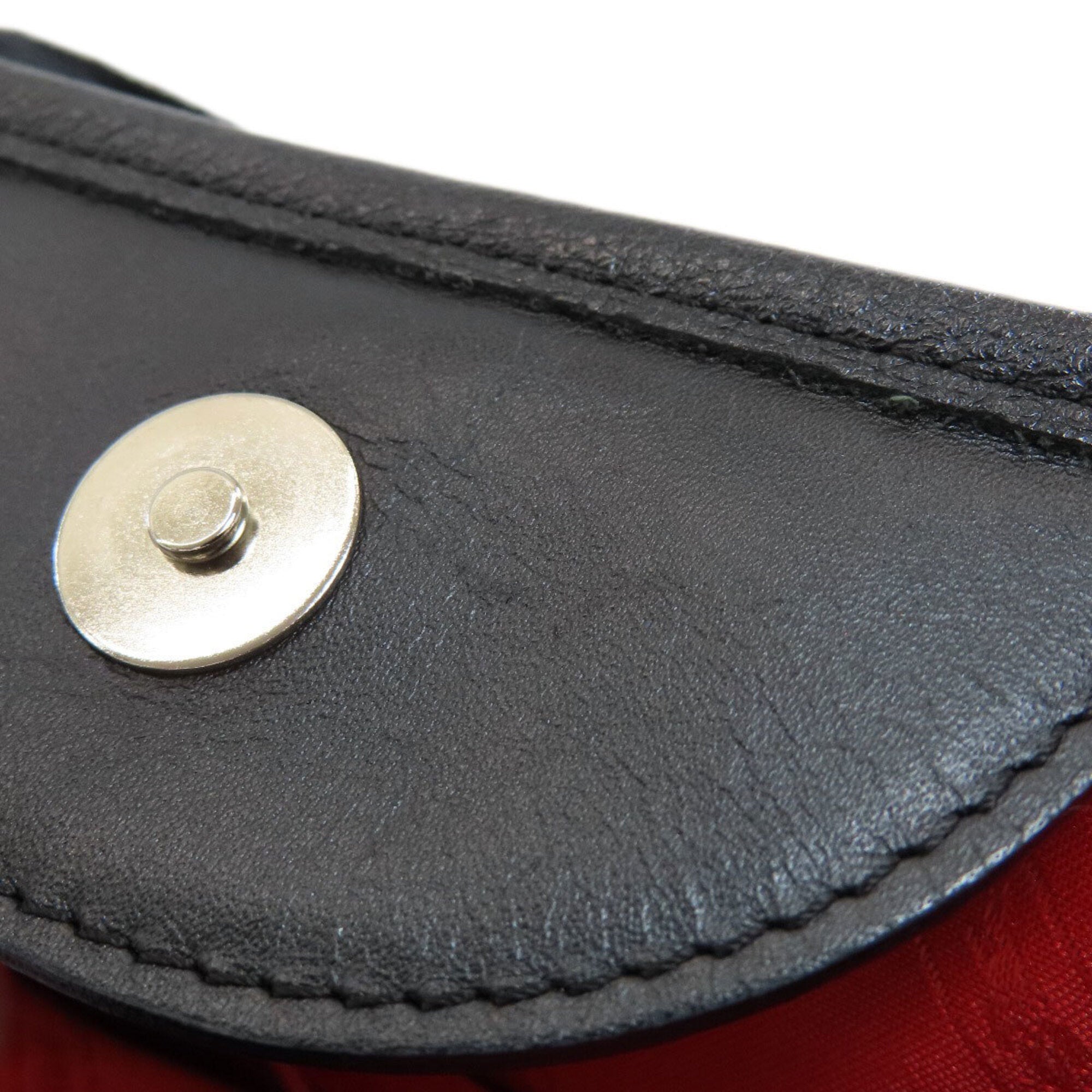 Longchamp Black Leather Handbag (Pre-Owned)