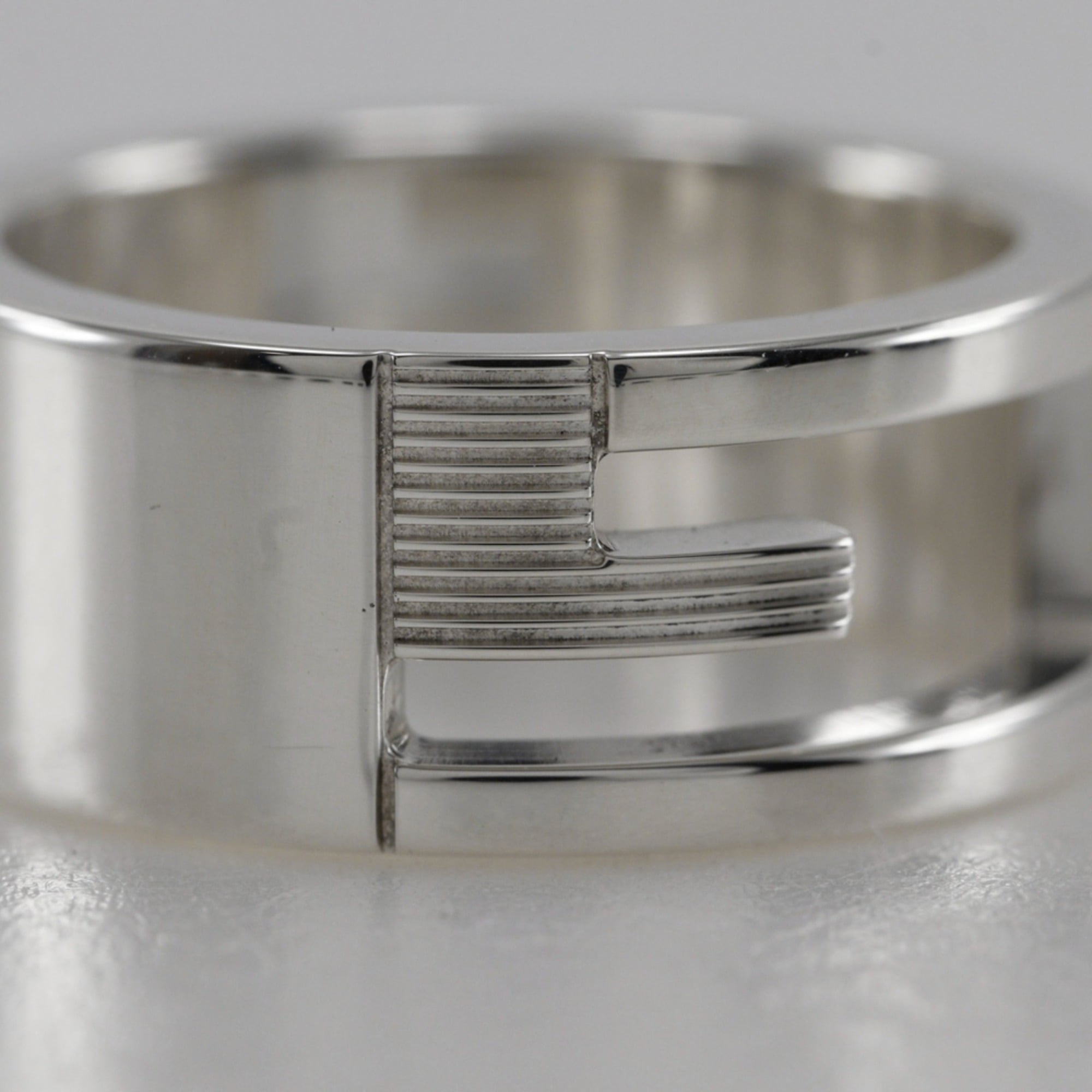 Gucci Silver 925 Band Ring (Pre-Owned)