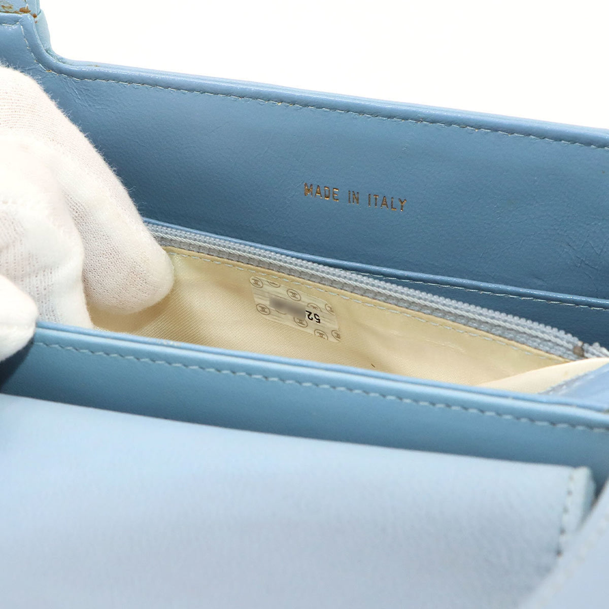 Chanel Light Blue Handbag (Pre-Owned)