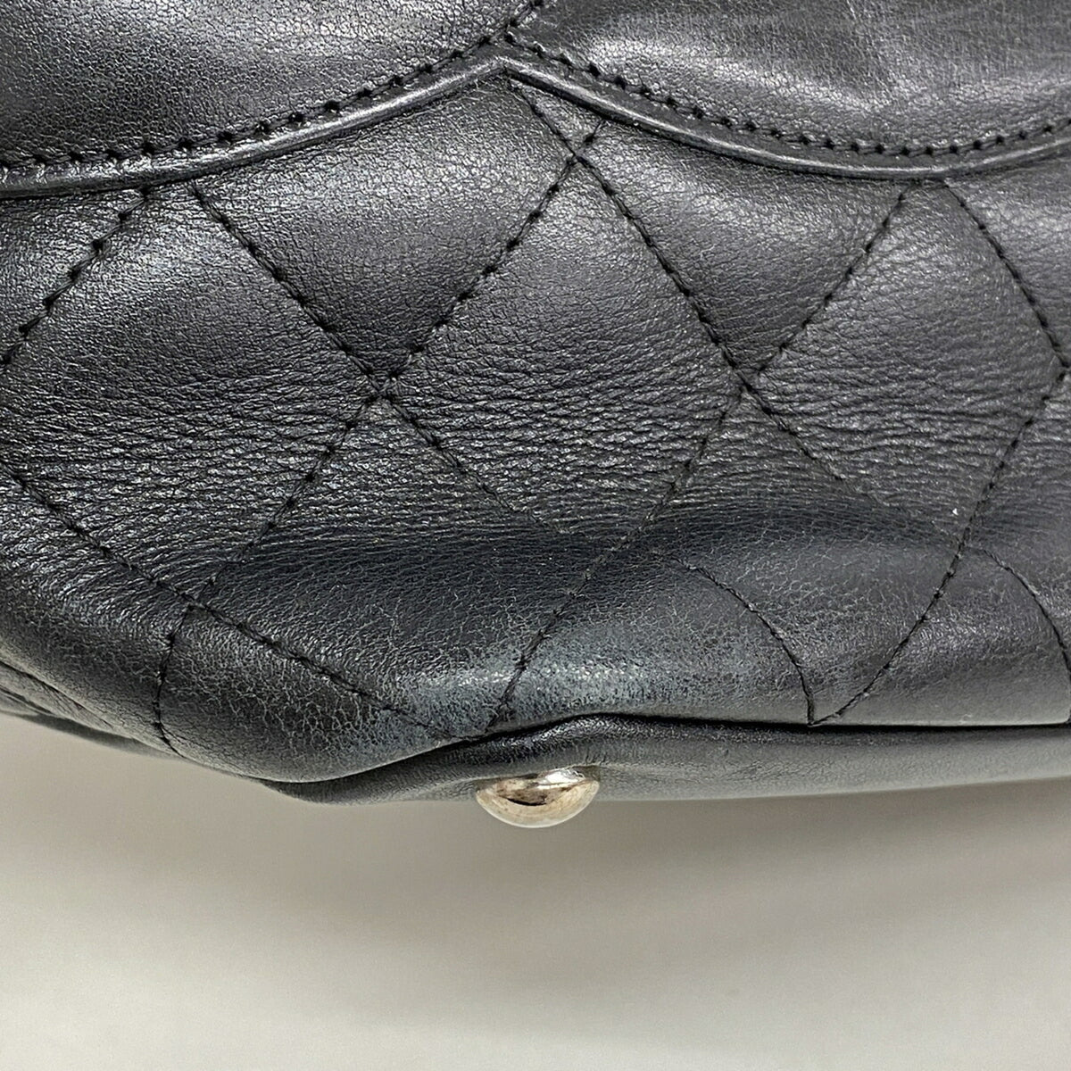 Chanel Black Leather Tote Bag (Pre-Owned)