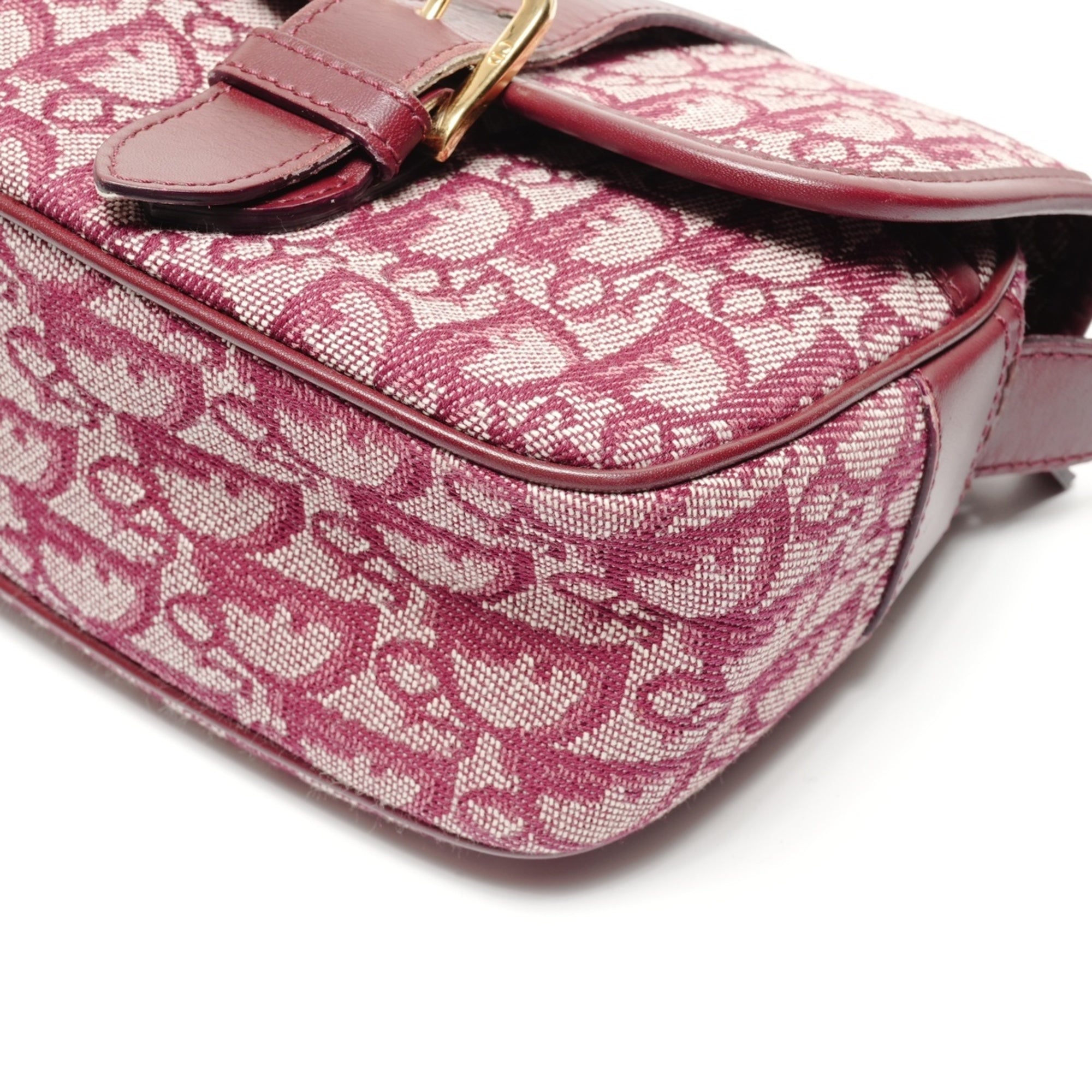 Christian Dior Red Color Shoulder Bag (Pre-Owned)