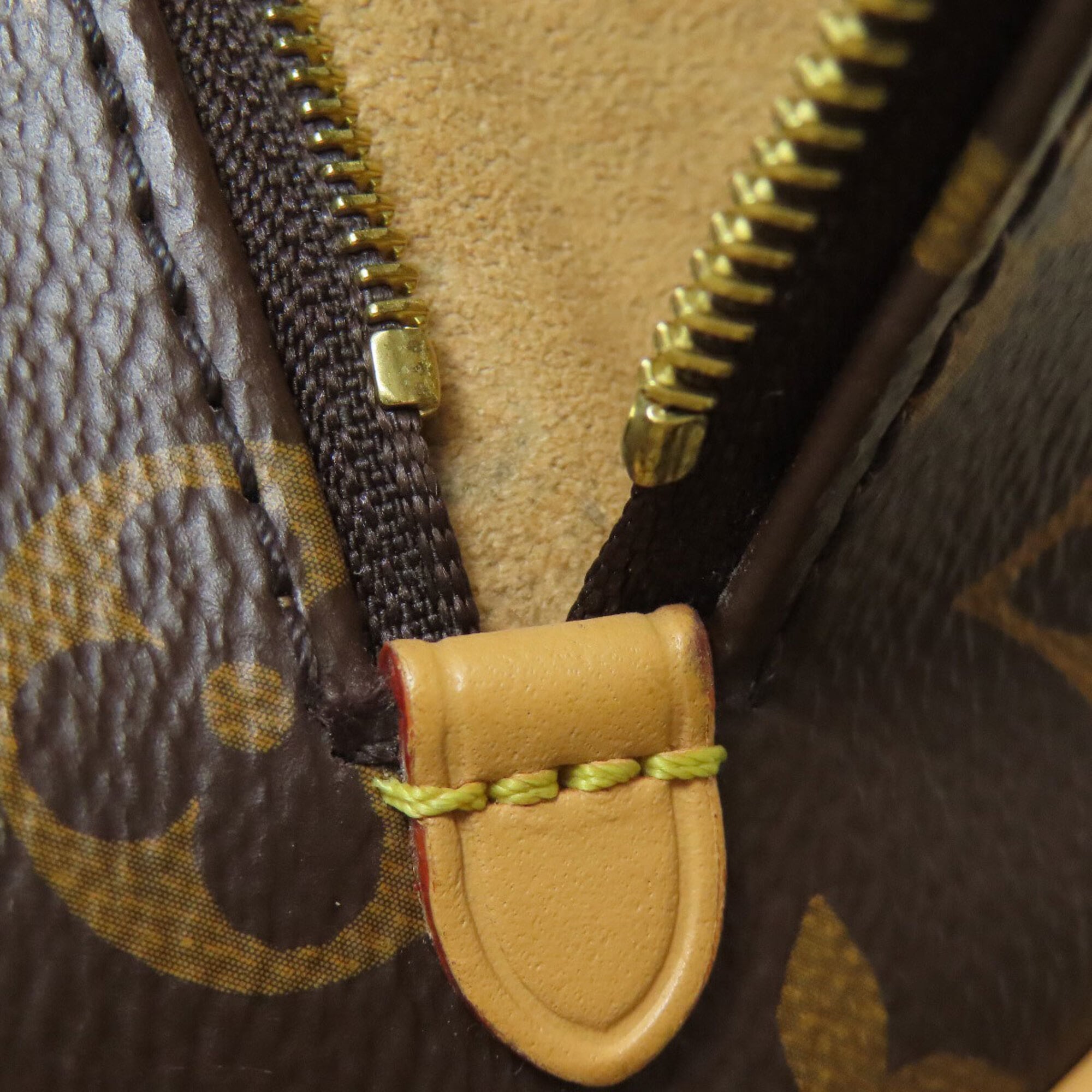 Louis Vuitton Monogram Monogram Handbag (Pre-Owned)