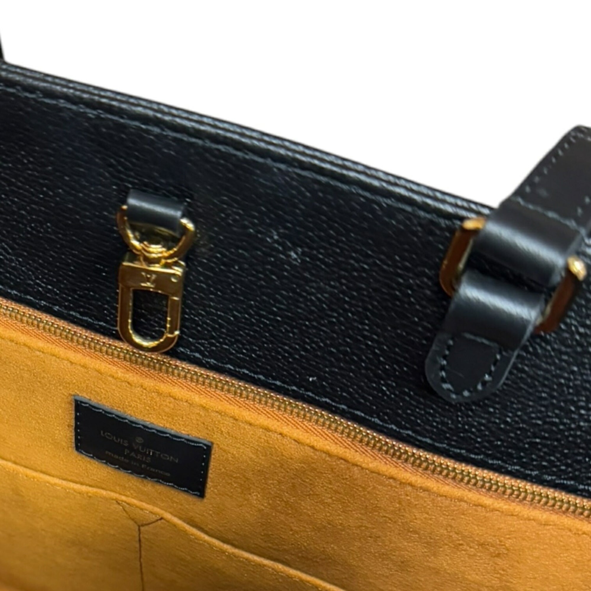 Louis Vuitton Black Monogram Empreinte Shoulder Bag (Pre-Owned)