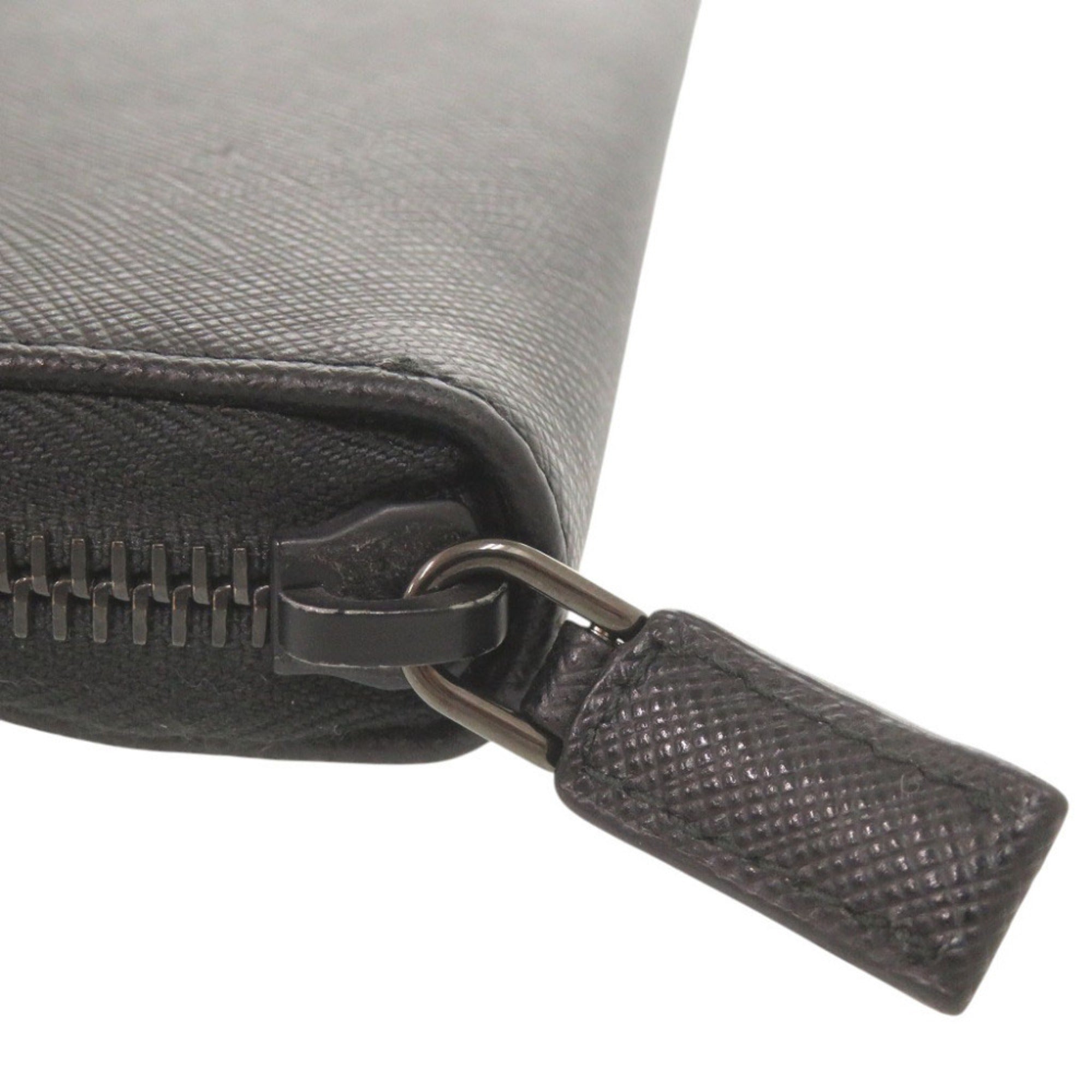 Prada Black Leather Saffiano Long Wallet (Bi-Fold) (Pre-Owned)