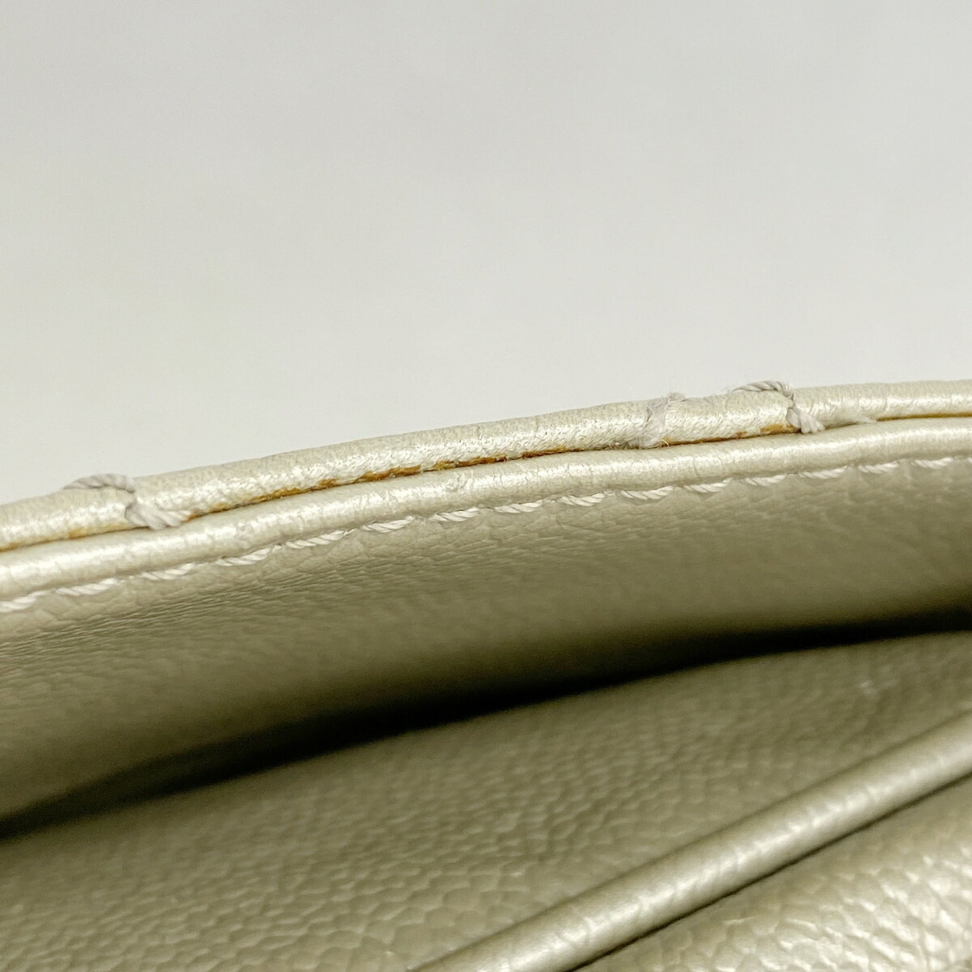 Chanel Metallic Gray Grained Calfskin Shoulder Bag (Pre-Owned)