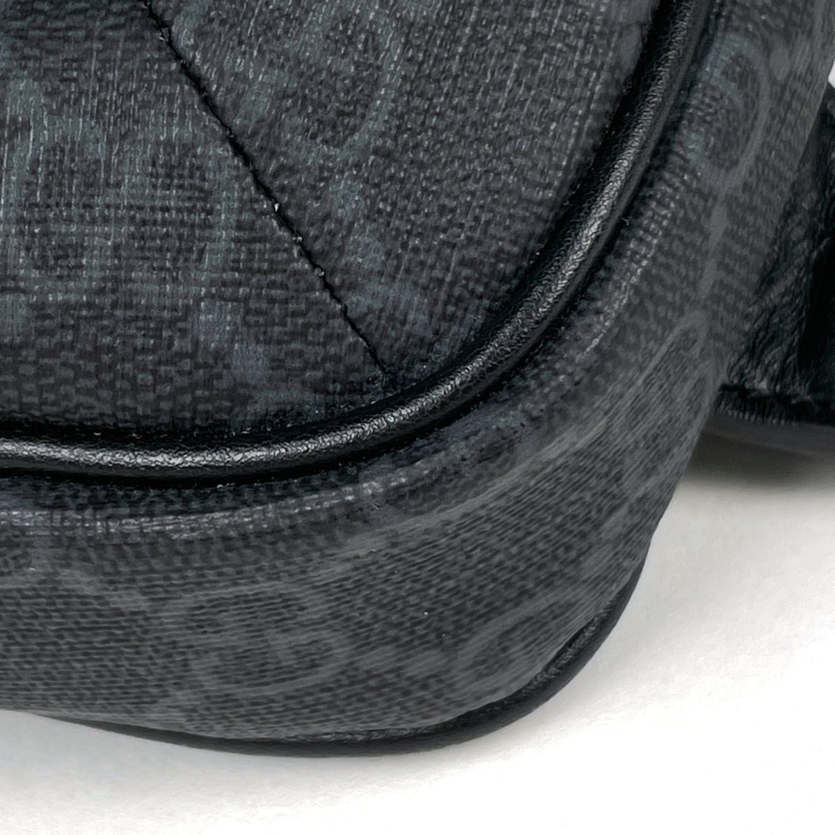 Gucci Sherry Line Black Gg Supreme Leather Shoulder Bag (Pre-Owned)