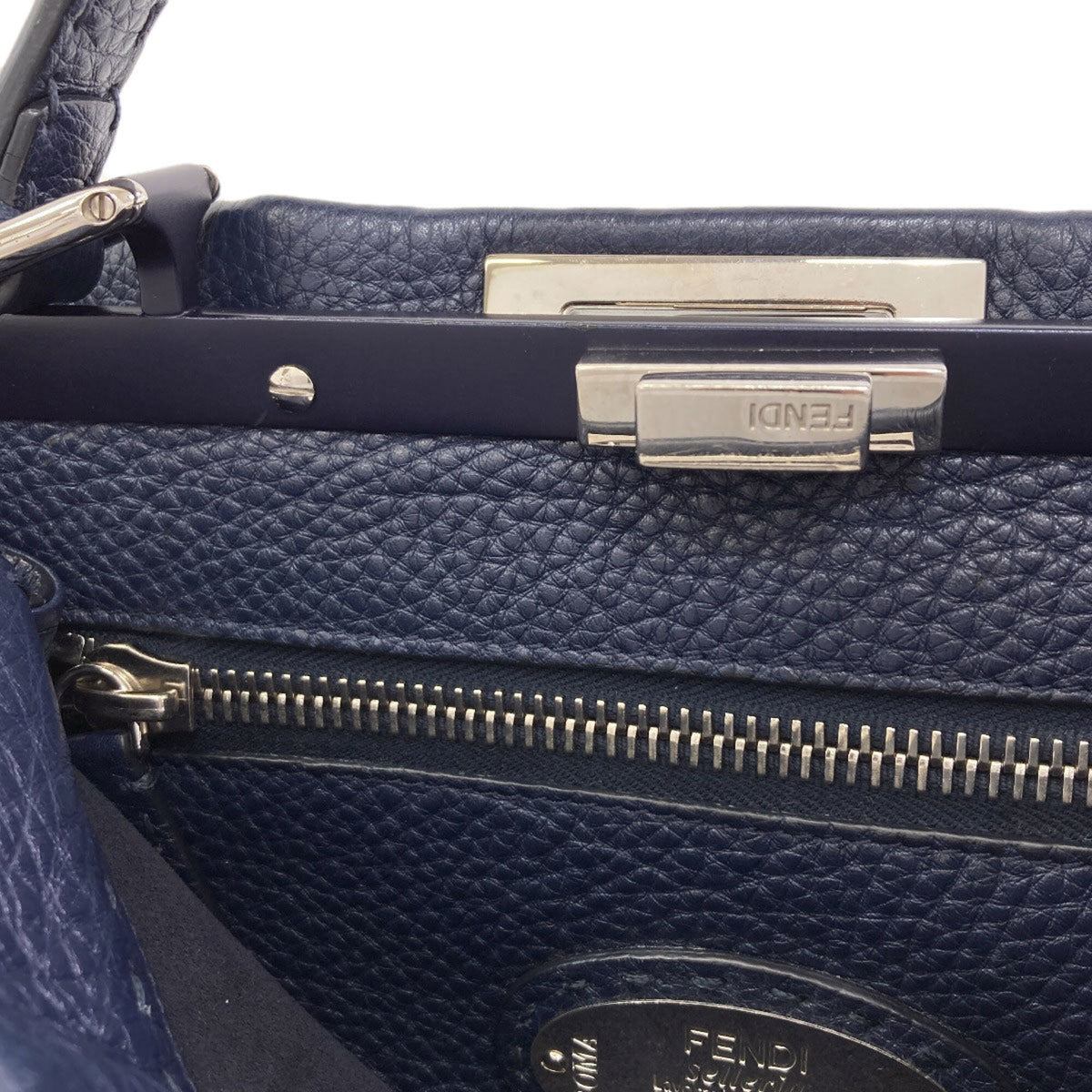 Fendi Navy Leather Handbag (Pre-Owned)