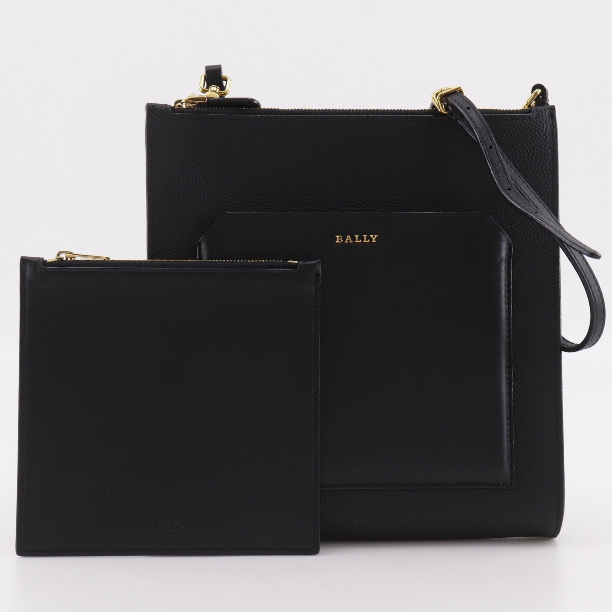 Bally Black Leather Shoulder Bag (Pre-Owned)