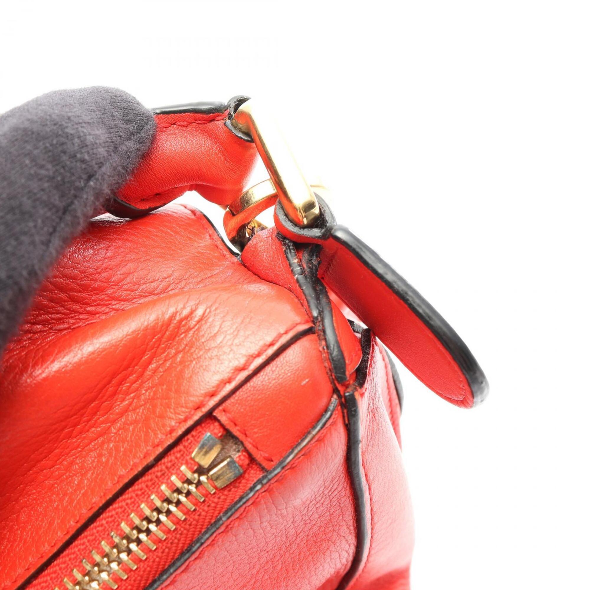 Loewe Red Color Leather Handbag (Pre-Owned)