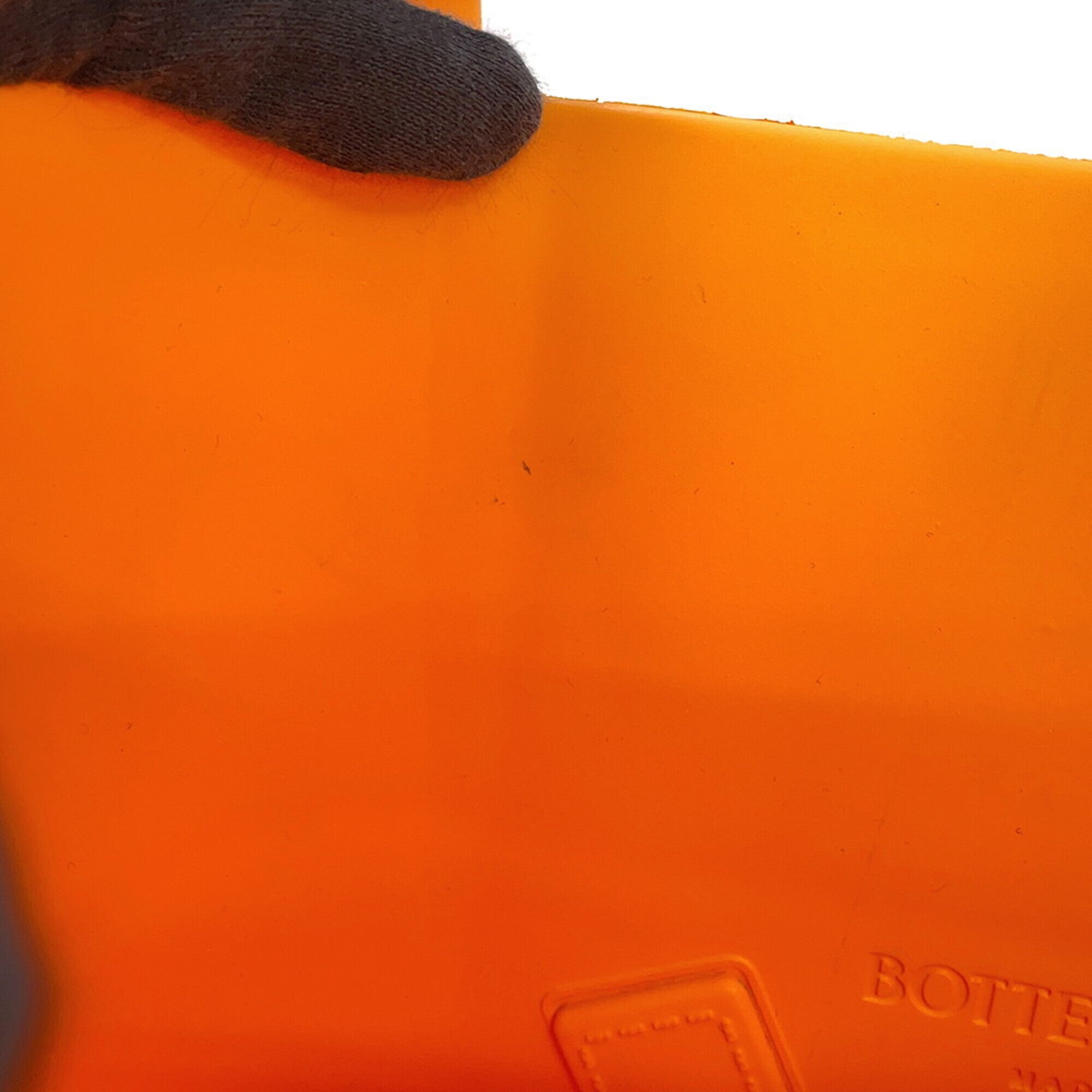 Bottega Veneta Orange Rubber Handbag (Pre-Owned)
