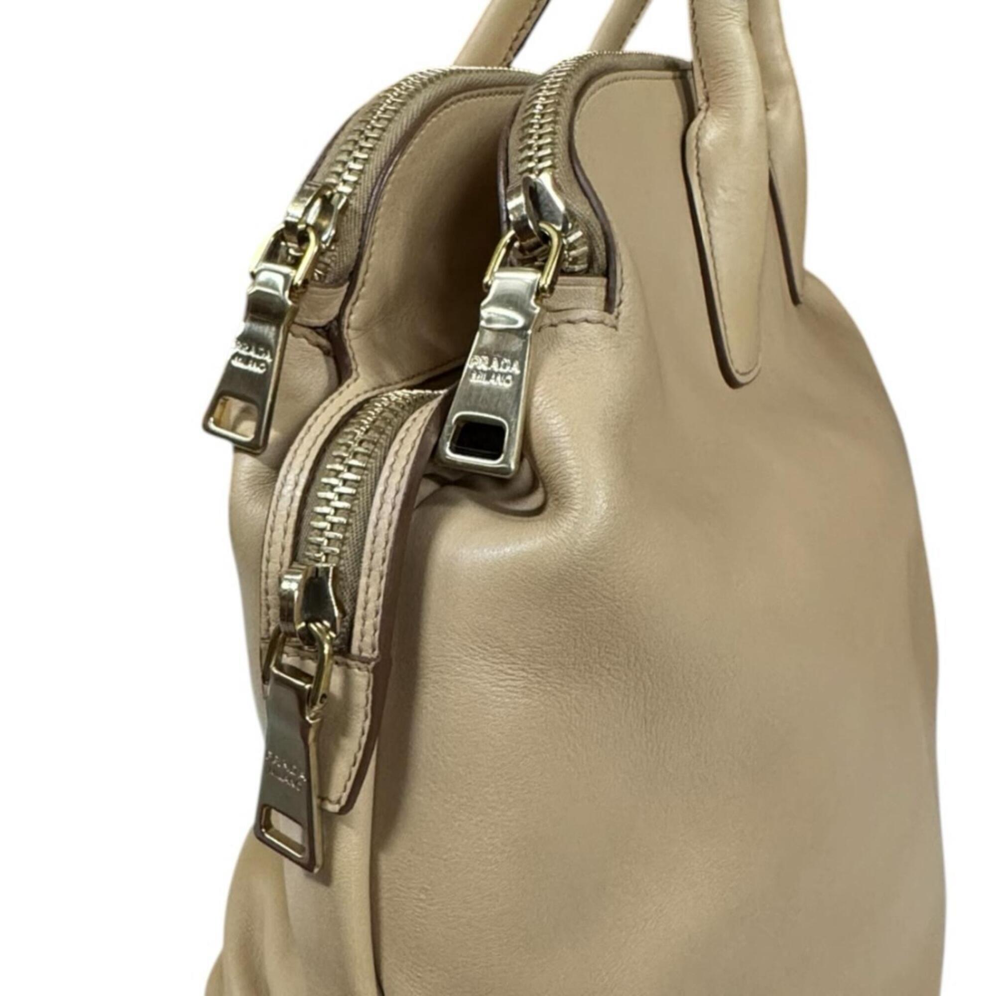 Prada Beige Leather Handbag (Pre-Owned)