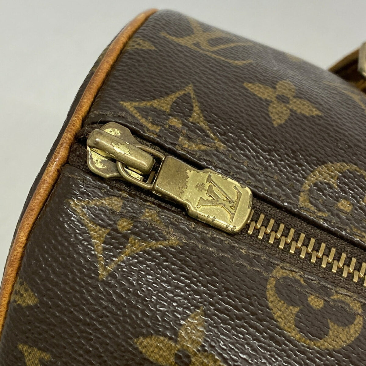Louis Vuitton Brown Handbag (Pre-Owned)