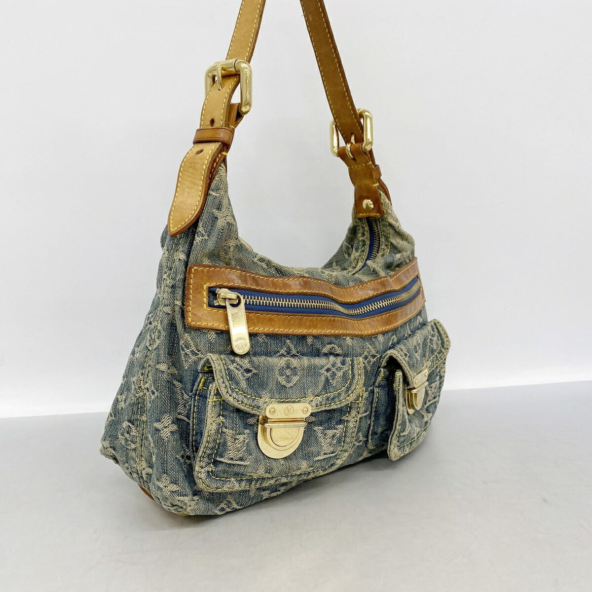 Louis Vuitton Blue Shoulder Bag (Pre-Owned)