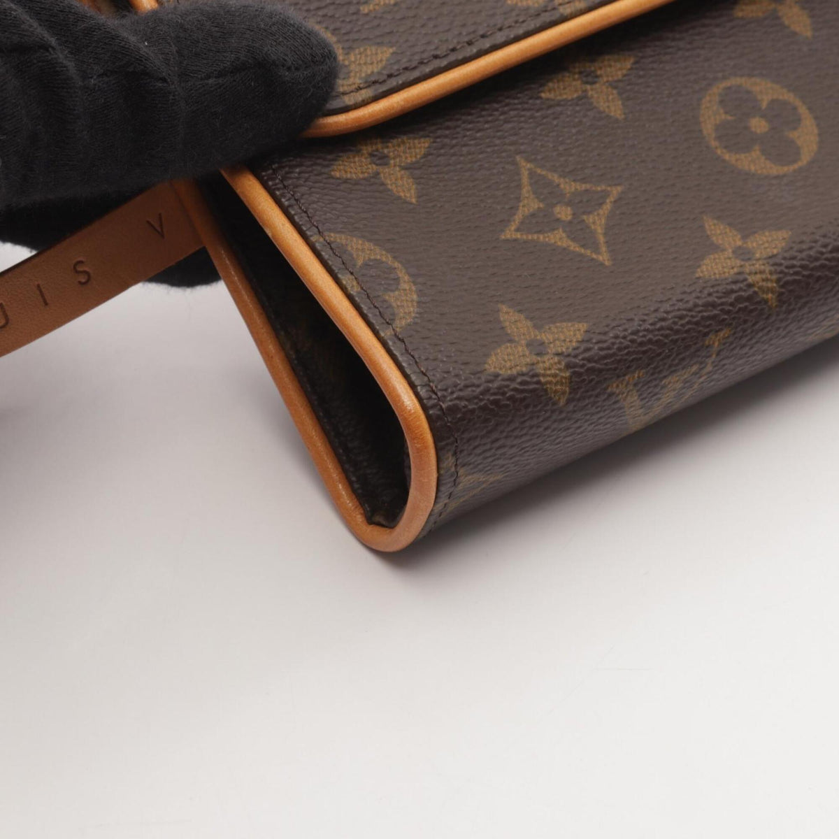 Louis Vuitton Brown Pvc Coated Canvas Leather Fanny Pack Handbag (Pre-Owned)