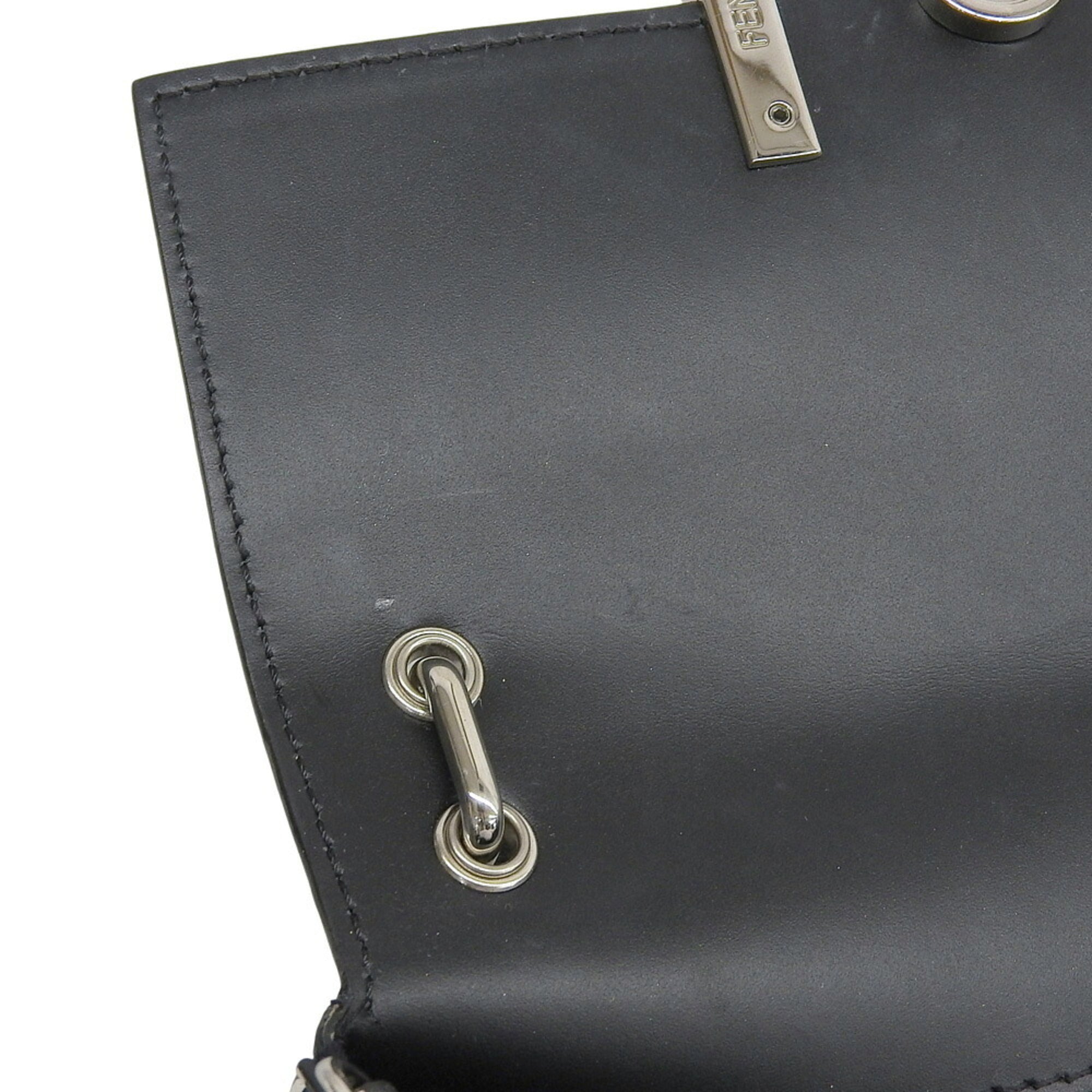 Fendi Black White Leather Pouch (Pre-Owned)