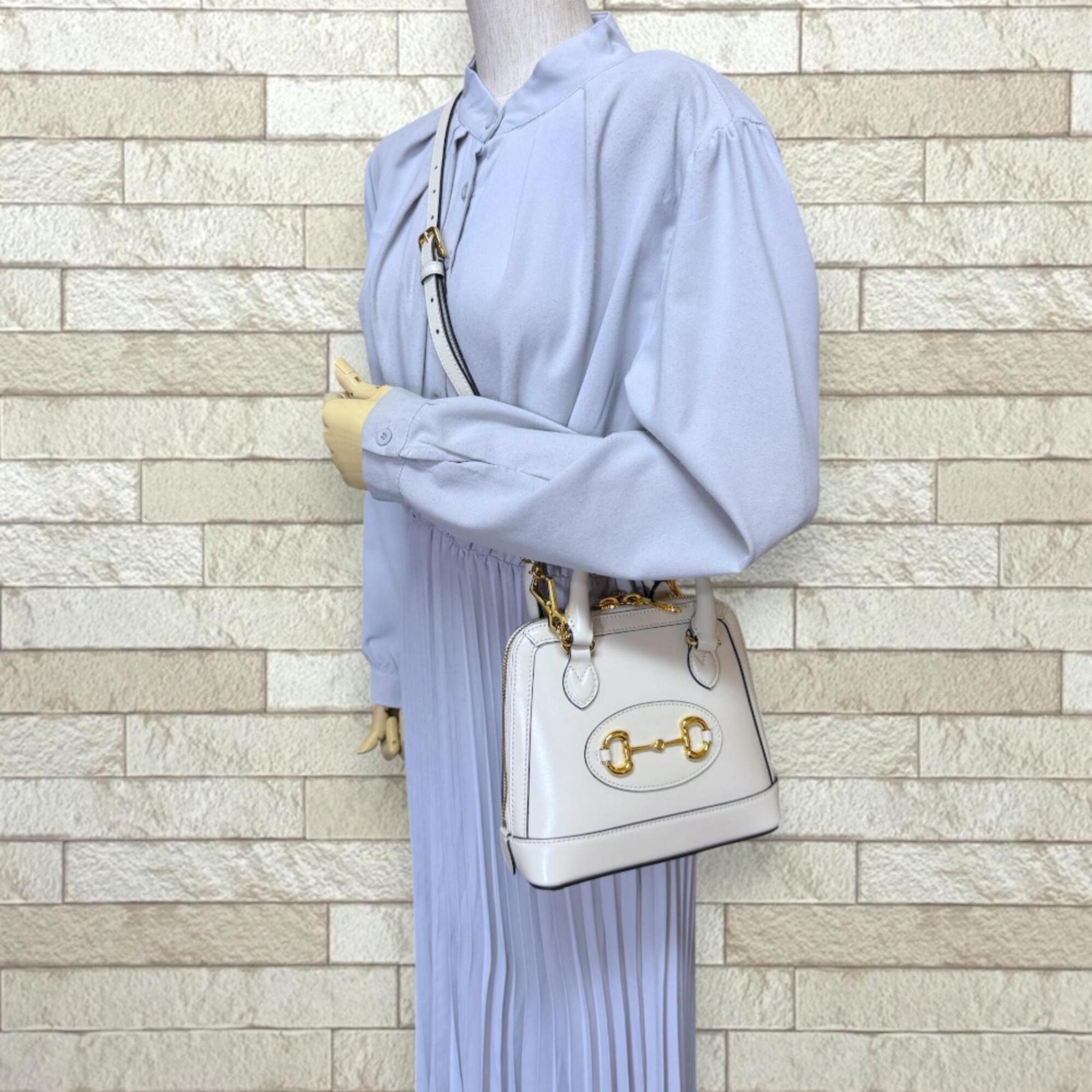 Gucci White Leather Shoulder Bag (Pre-Owned)