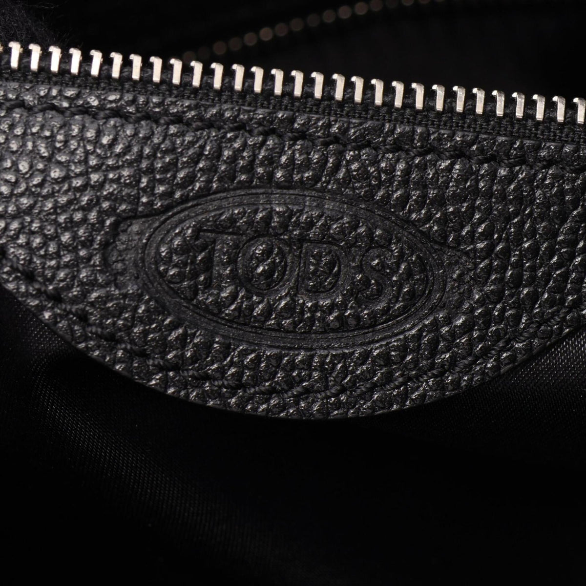 Tod's Black Leather Handbag Tote Bag (Pre-Owned)