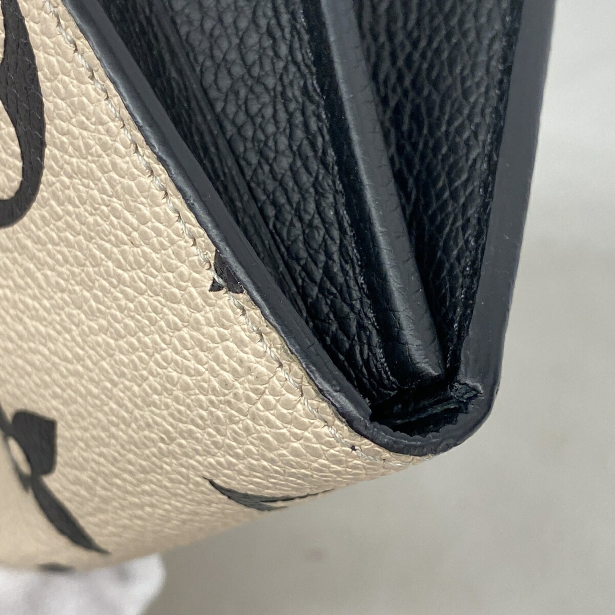 Louis Vuitton Black Cream Long Wallet (Bi-Fold) (Pre-Owned)