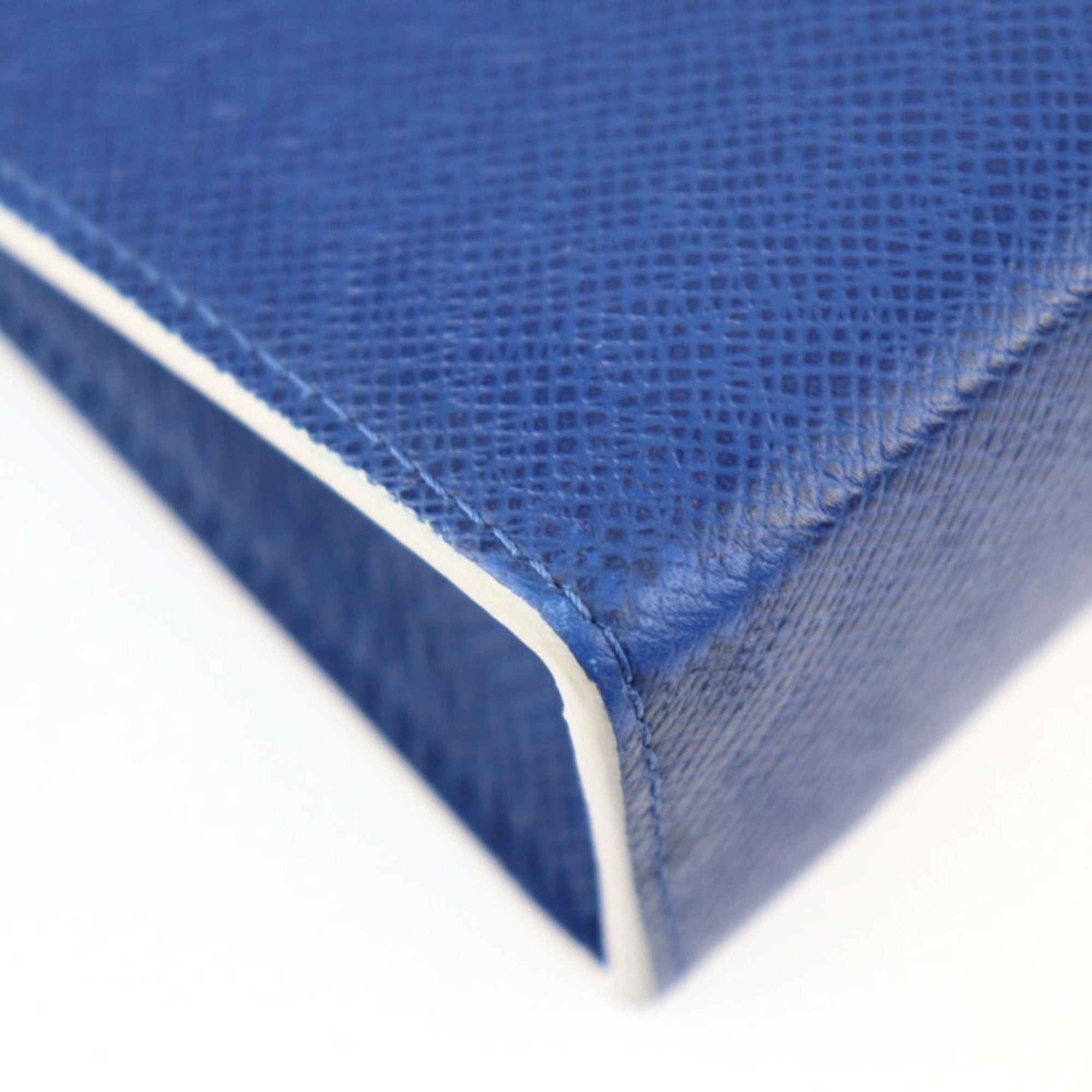 Louis Vuitton Cobalt Taiga Leather Clutch Bag Pochette (Pre-Owned)