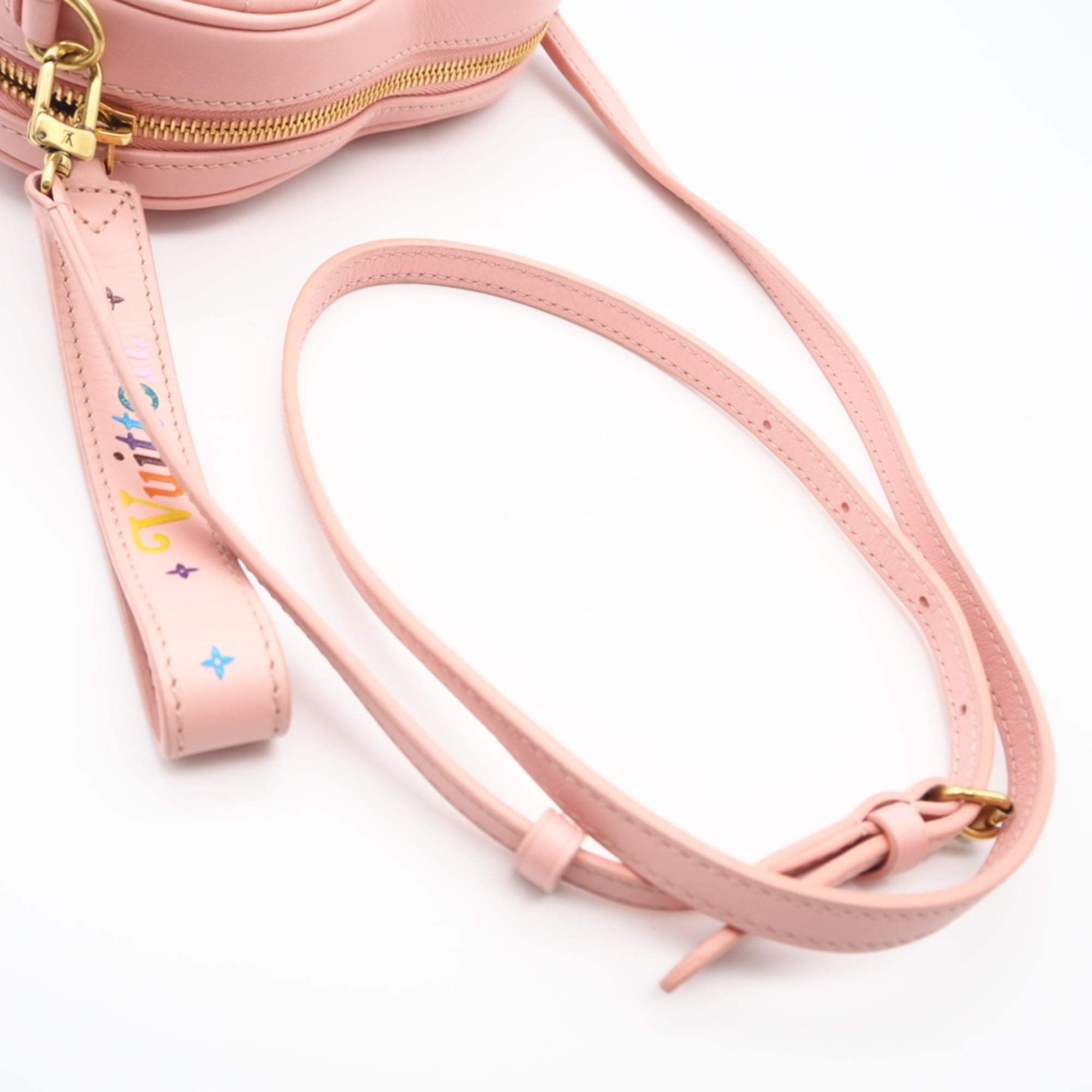 Louis Vuitton Pink Leather Shoulder Bag (Pre-Owned)