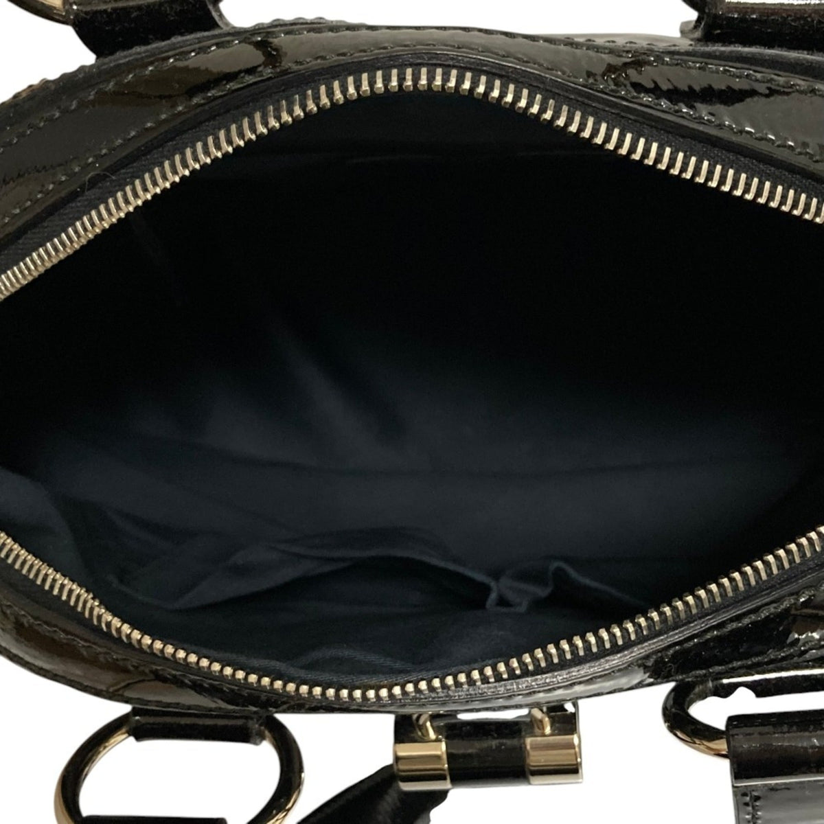Yves Saint Laurent Black Handbag (Pre-Owned)