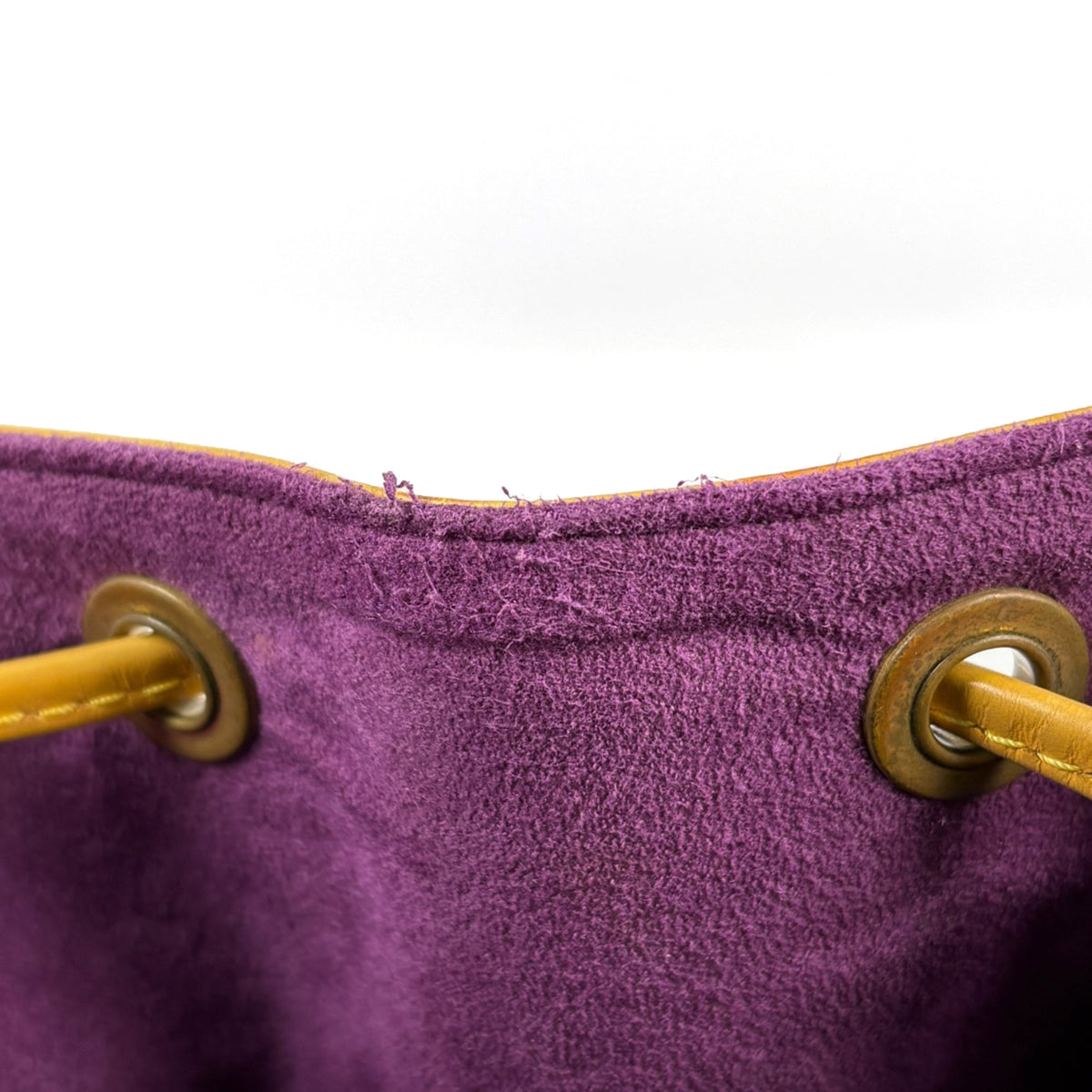 Louis Vuitton Yellow Epi Leather Shoulder Bag (Pre-Owned)