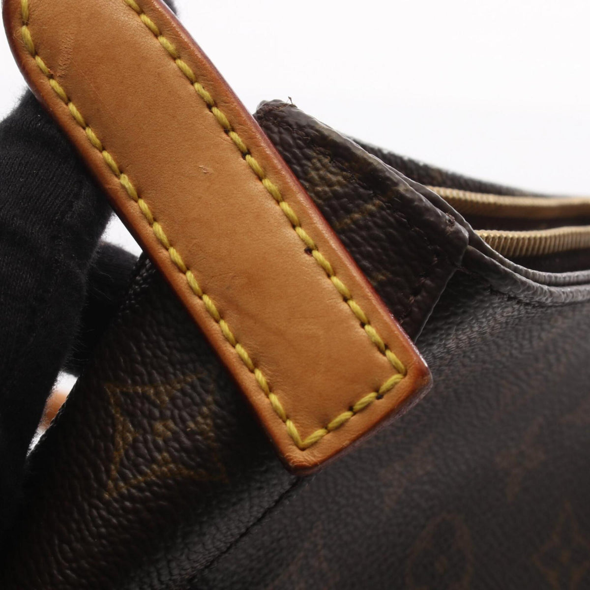 Louis Vuitton Brown Coated Canvas Leather Handbag Shoulder Bag (Pre-Owned)