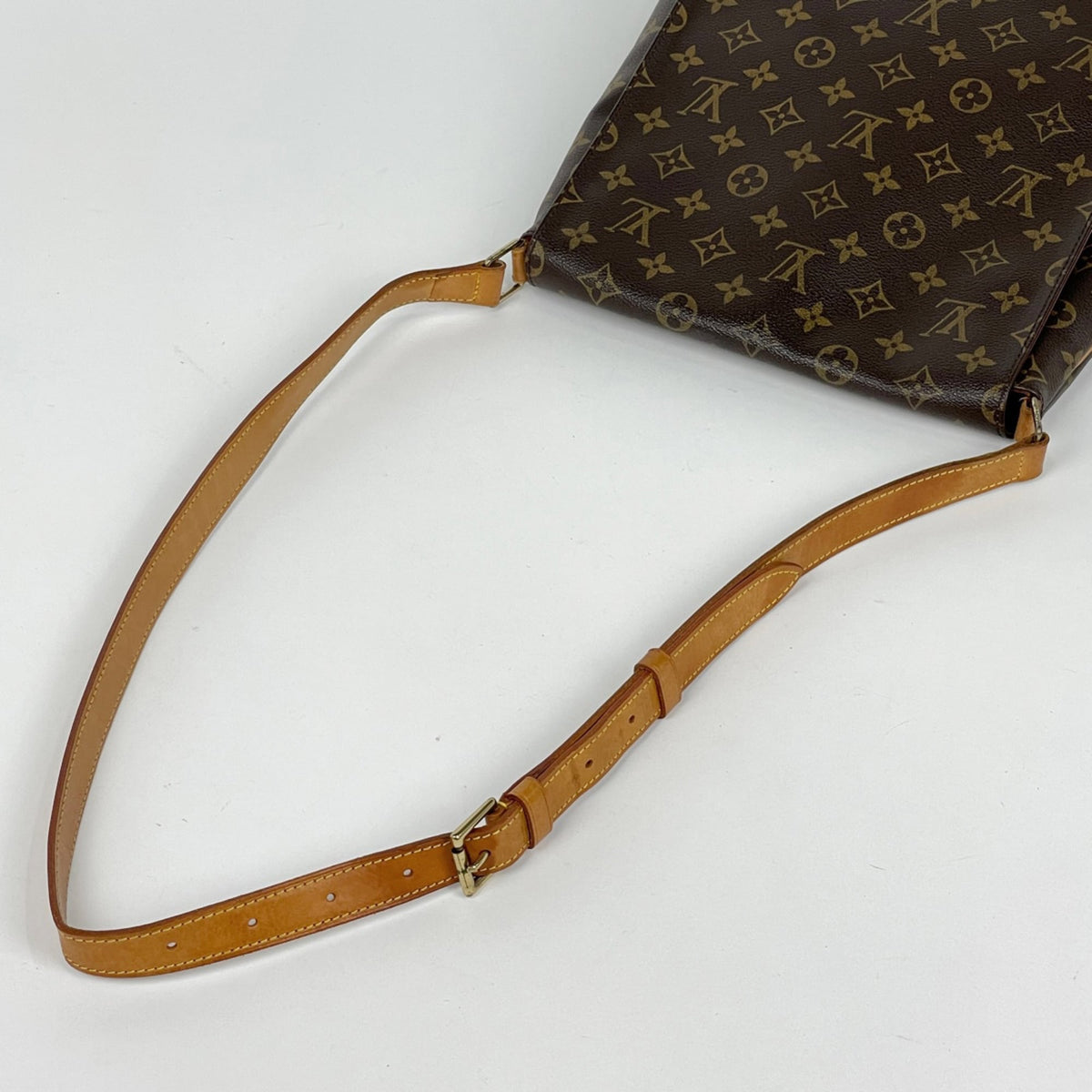 Louis Vuitton Monogram Brown Monogram Shoulder Bag (Pre-Owned)