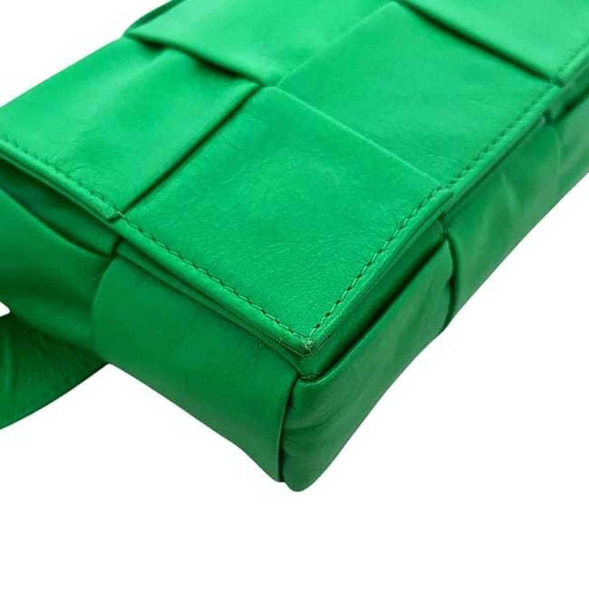 Bottega Veneta Green Leather Shoulder Bag (Pre-Owned)