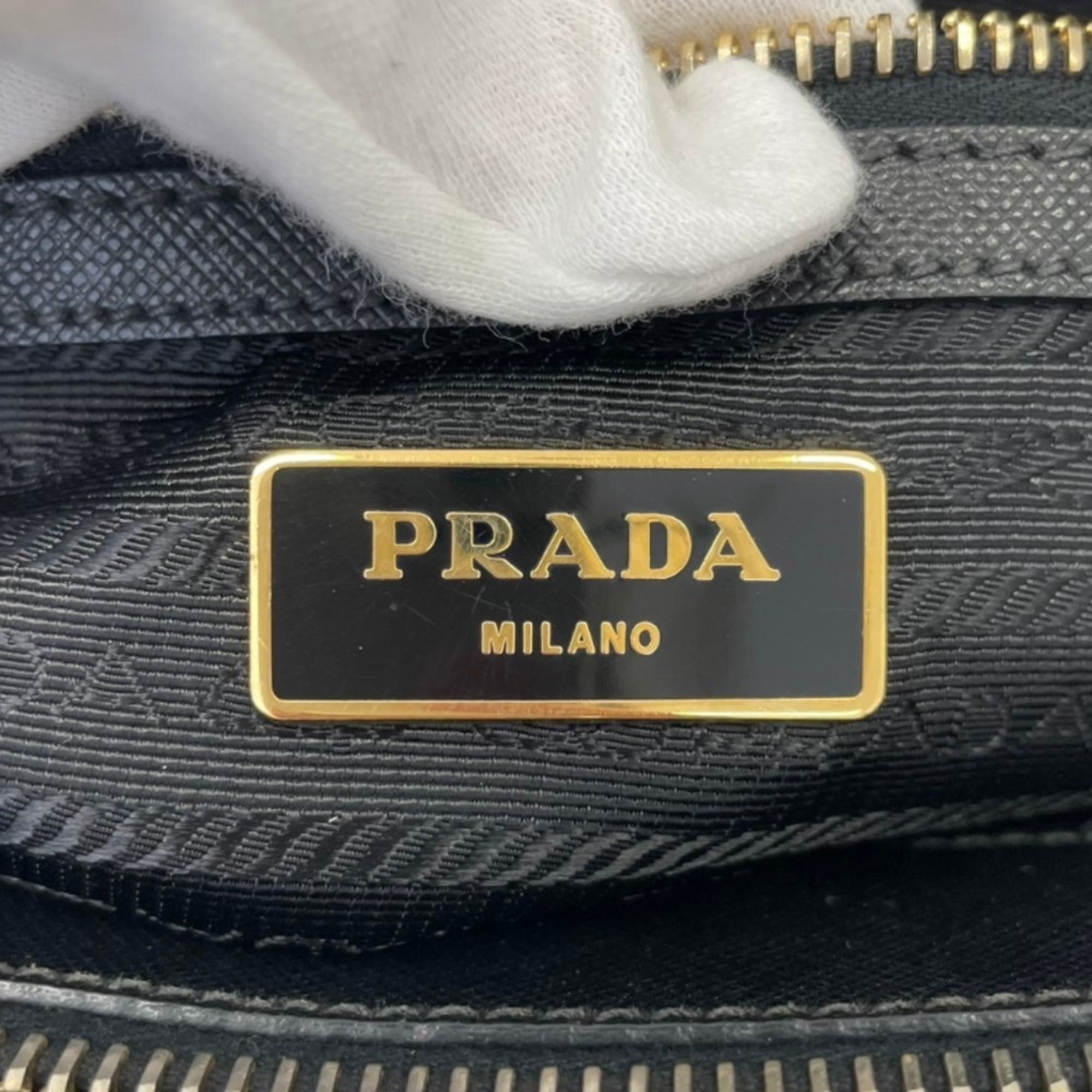 Prada Black Leather Handbag Shoulder Bag (Pre-Owned)