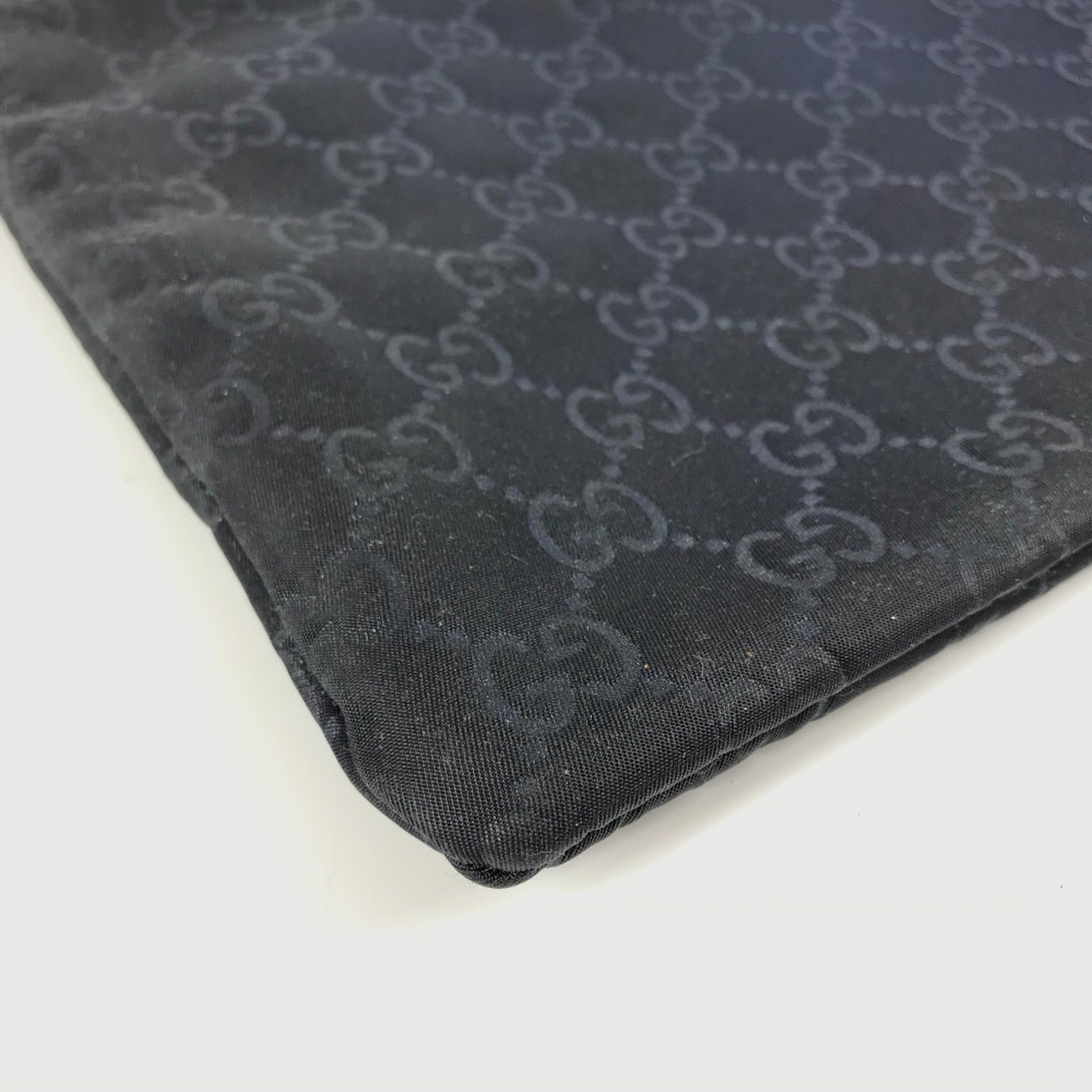 Gucci Navy Leather Nylon Clutch Bag (Pre-Owned)