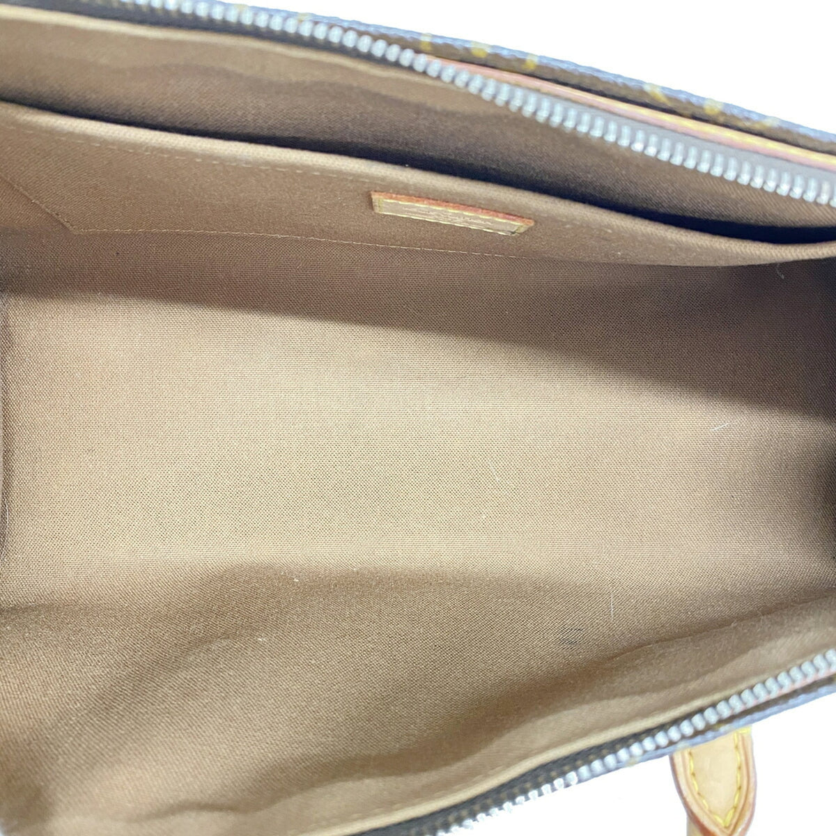 Louis Vuitton Brown Handbag (Pre-Owned)