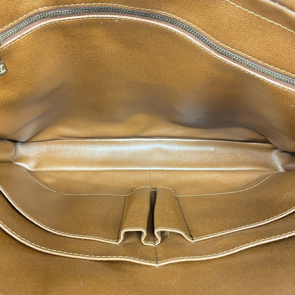 Louis Vuitton Brown Briefcase (Pre-Owned)
