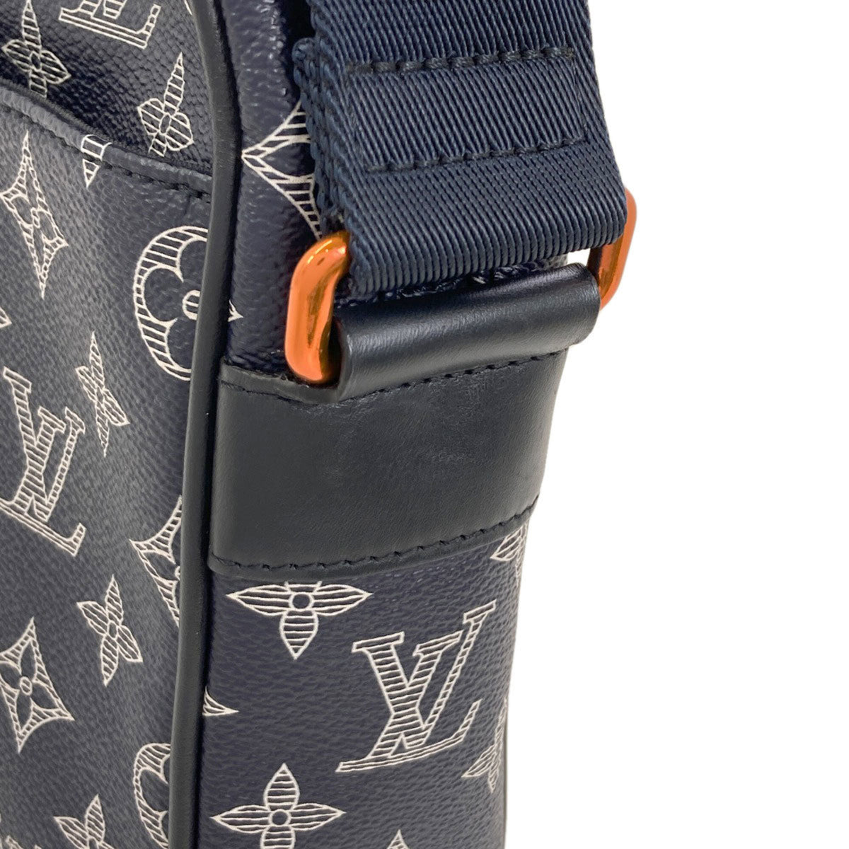 Louis Vuitton Blue Monogram Monogram Shoulder Bag (Pre-Owned)