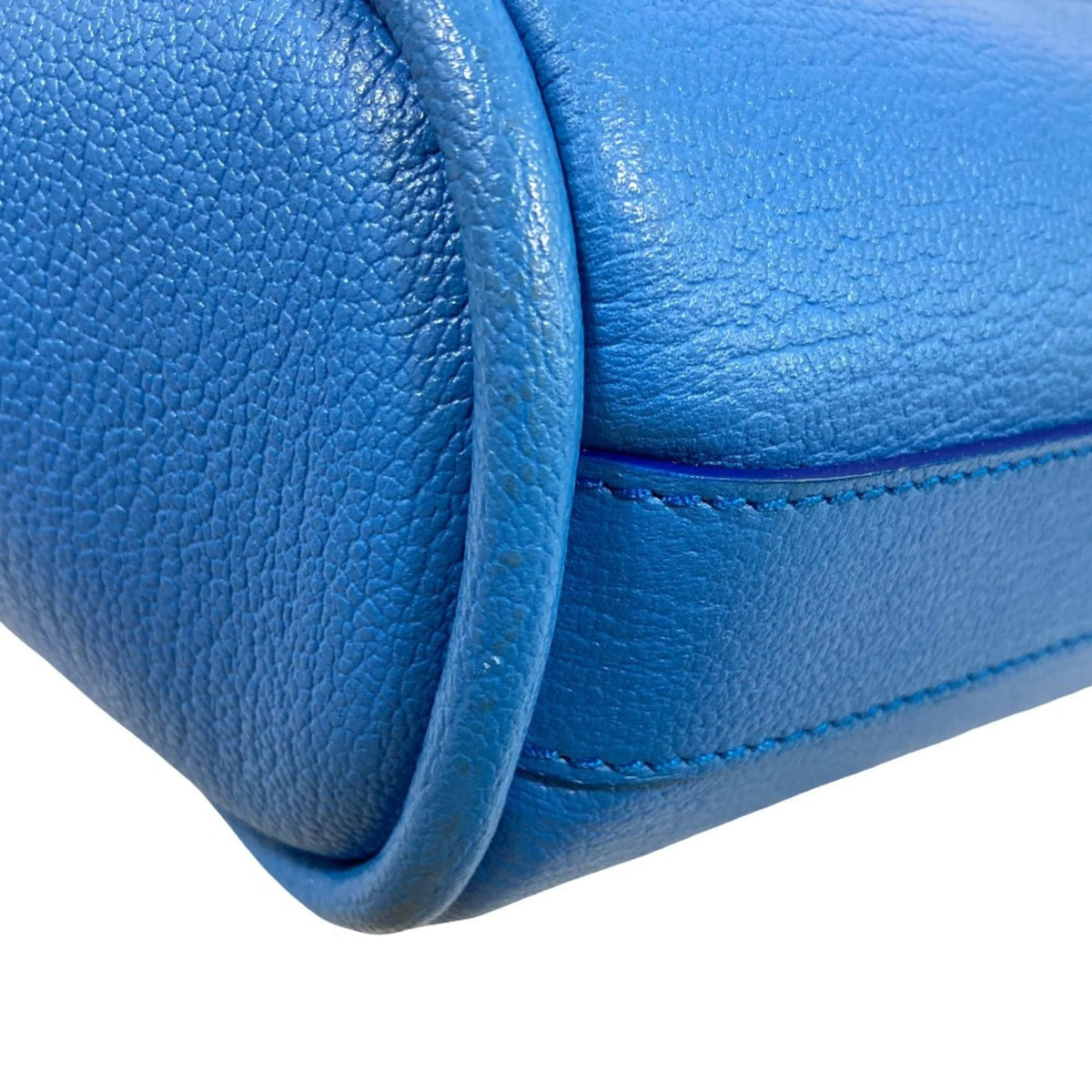 Bally Blue Leather Shoulder Bag (Pre-Owned)