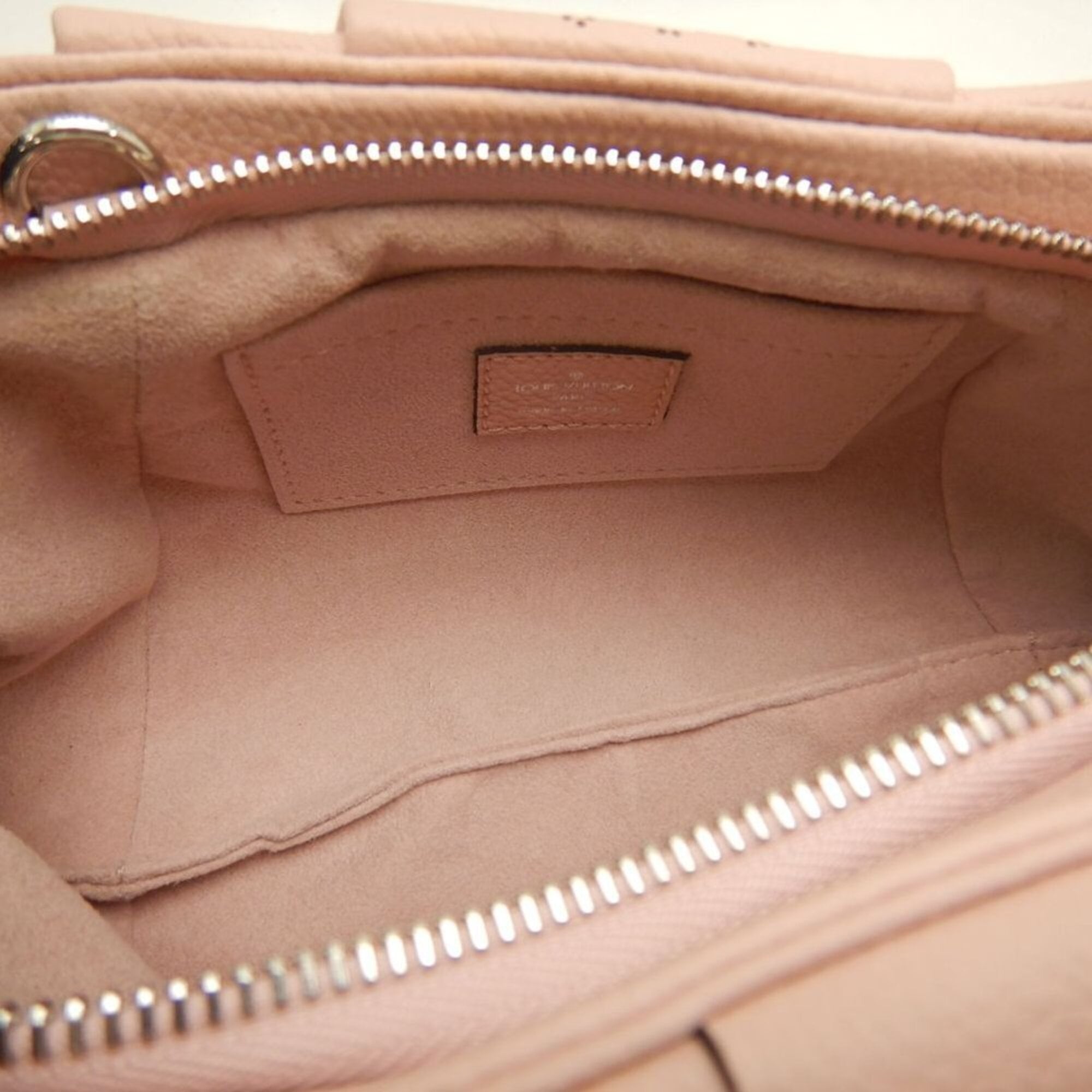 Louis Vuitton Mahina Magnolia Mahina Leather Shoulder Bag (Pre-Owned)