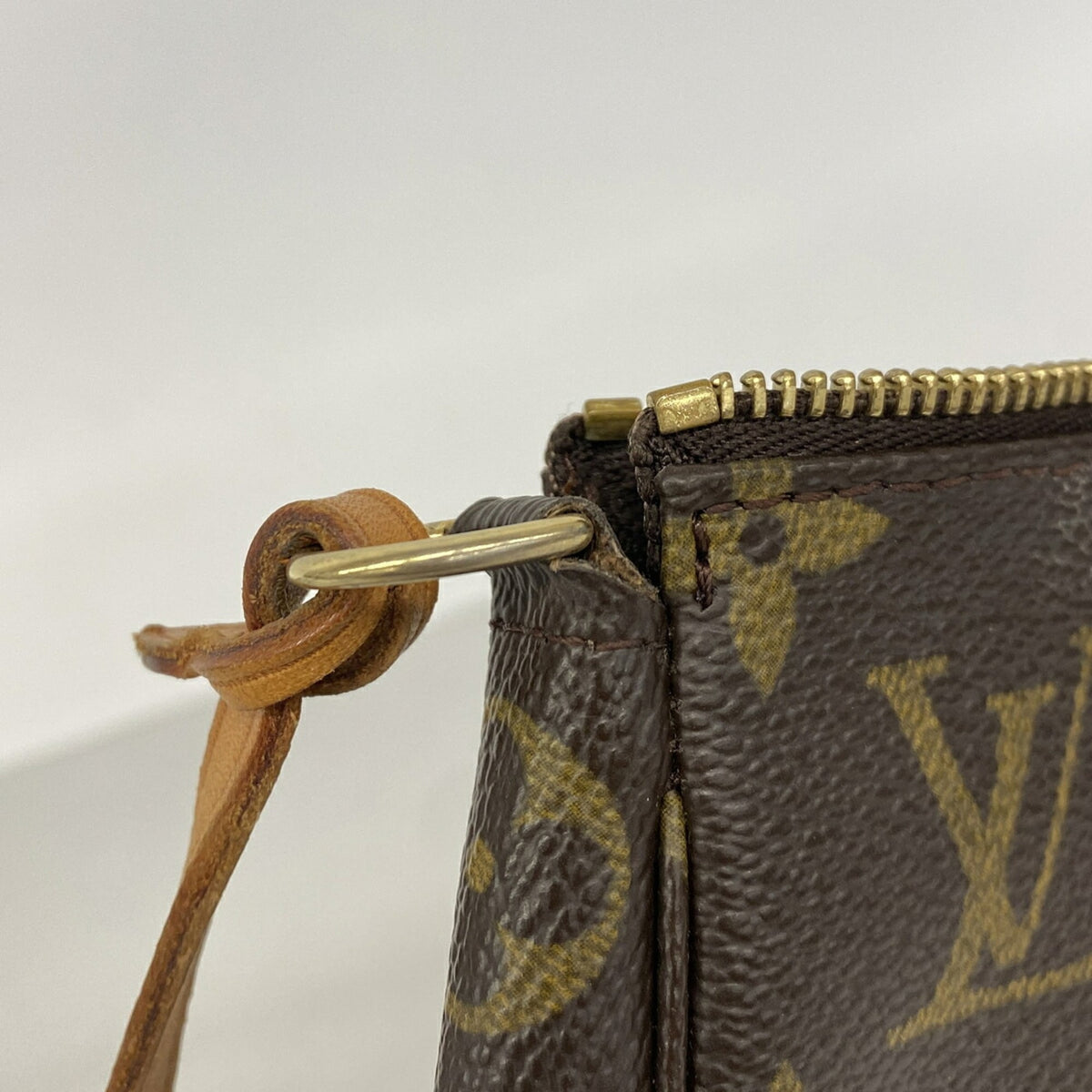 Louis Vuitton Brown Pouch (Pre-Owned)